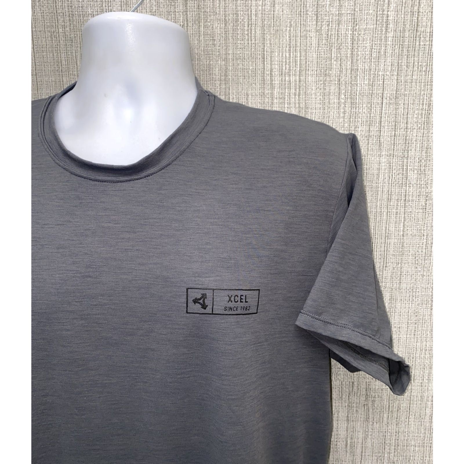 Vintage XCEL Mens Gray Short Sleeve T-Shirt UVA BLOCK Size L Polyester/Spandex Size US L / EU 52-54 / 3 - 2 Thumbnail