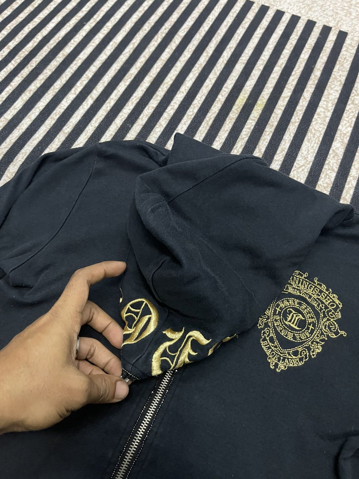 If Six Was Nine 2000s IFSIXWASNINE STYLE BEANINGS SHOO GOLD PRINT HOODIE Size US XS / EU 42 / 0 - 7 Thumbnail