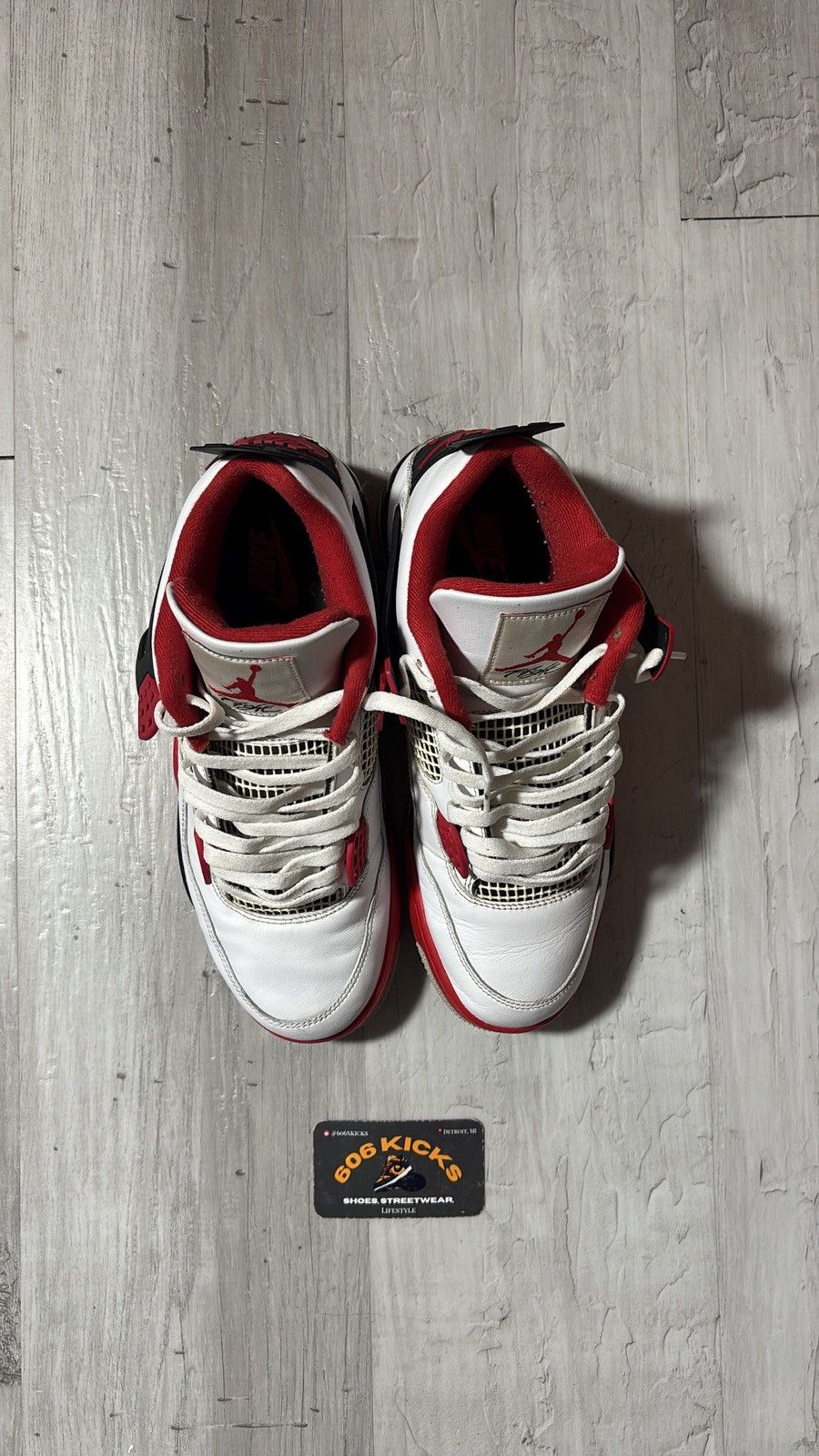 Jordan Brand Air Jordan 4 Retro Fire Red | Size 10.5 Size US 10.5 / EU 43-44 - 3 Thumbnail