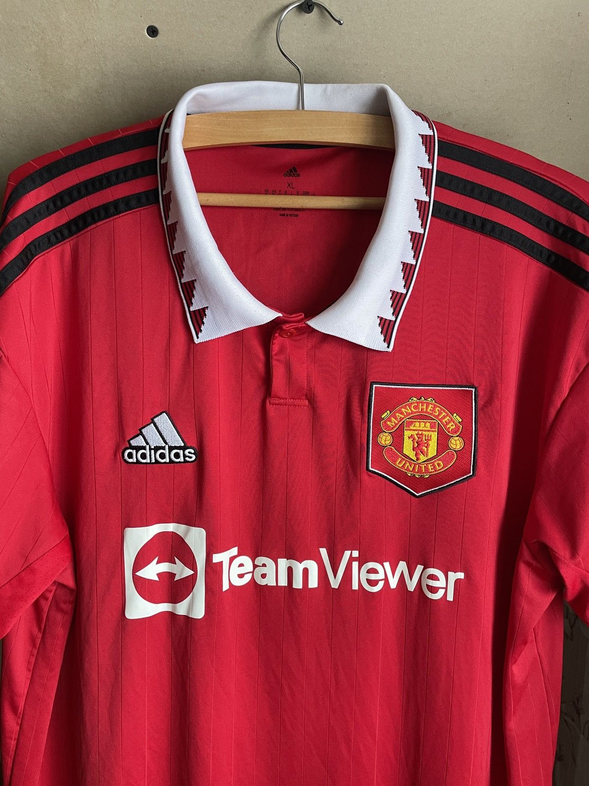 Adidas Manchester United Adidas 2022/23 Home Luke Shaw Jersey Shirt Size US XL / EU 56 / 4 - 2 Thumbnail