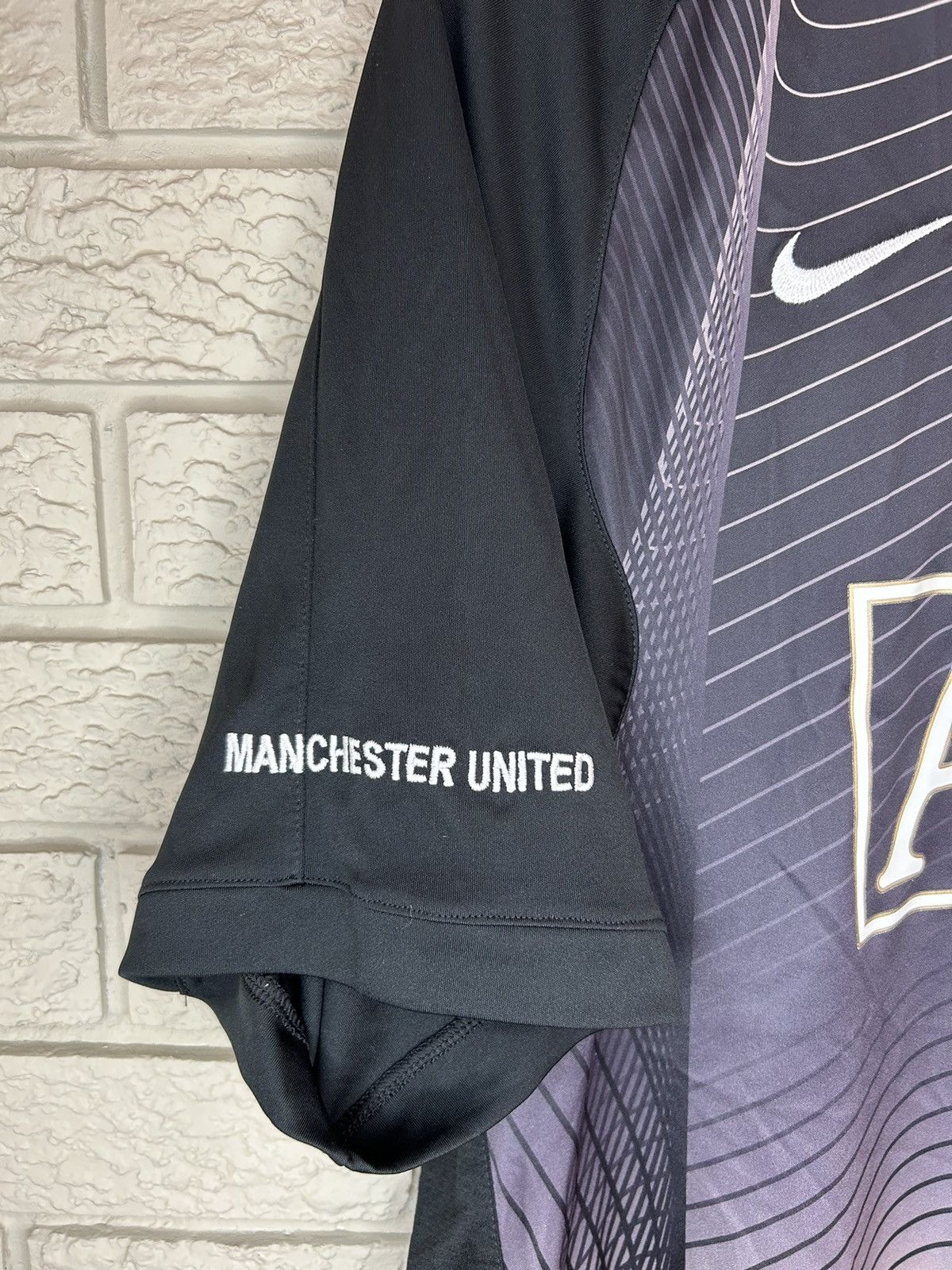Nike Vintage Nike Manchester United 2006 Training Jersey Size US L / EU 52-54 / 3 - 3 Thumbnail