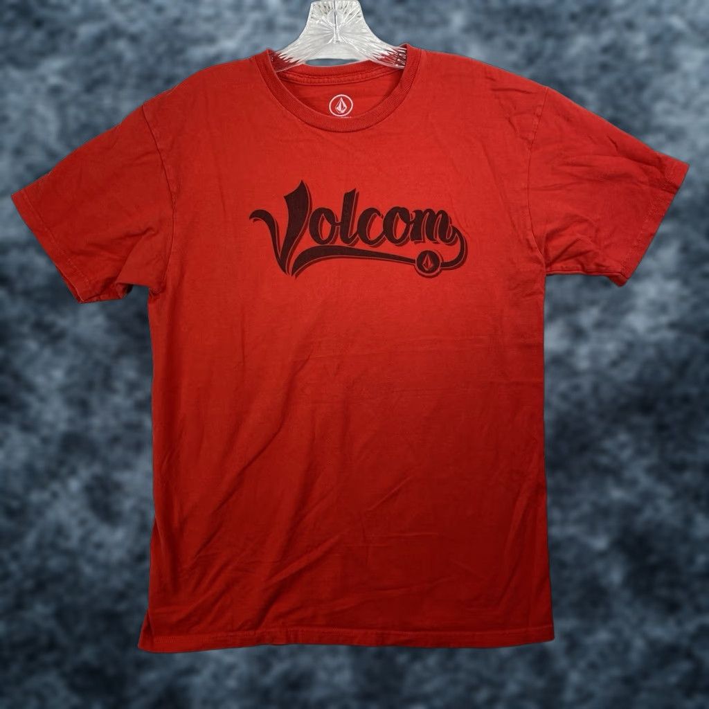 Volcom VINTAGE Volcom Shirt Mens M Red Spellout Logo Front Short Sleeve 100% Cotton Size US M / EU 48-50 / 2 - 1 Thumbnail