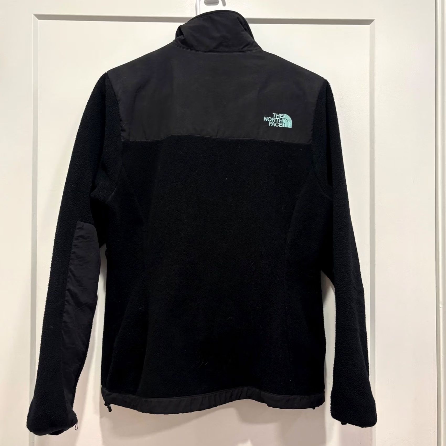 The North Face VINTAGE? The North Face Denali Fleece Jacket Womens S Black Full Zip Teal Logo Size S / US 4 / IT 40 - 3 Thumbnail