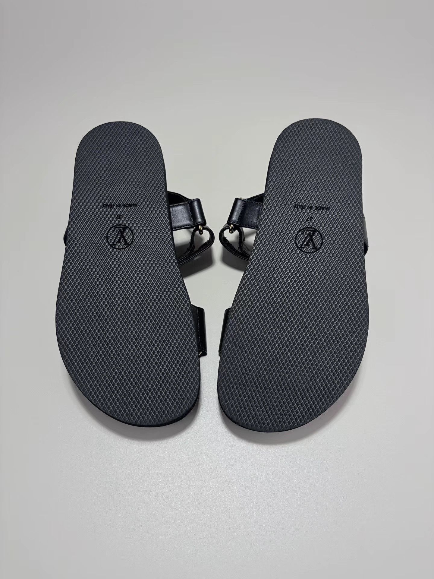 Louis Vuitton LOUIS VUITTON LV SUNSET Black & Gold Logo Velcro Sandals K1 Size US 7 / IT 37 - 7 Thumbnail