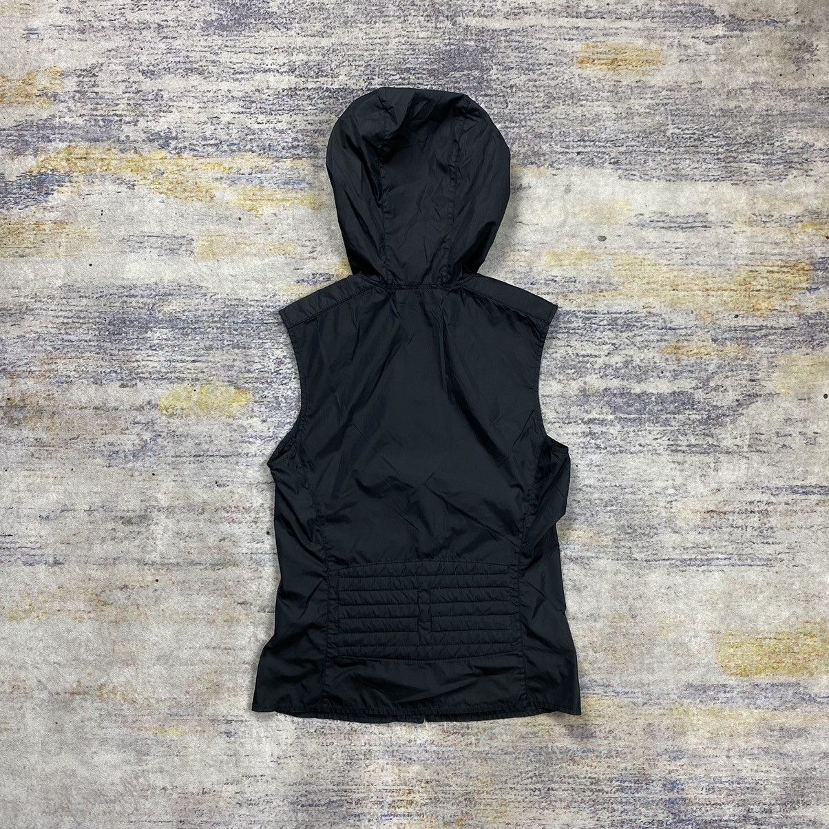 Prada Prada hooded vest Size XS / US 0-2 / IT 36-38 - 2 Thumbnail