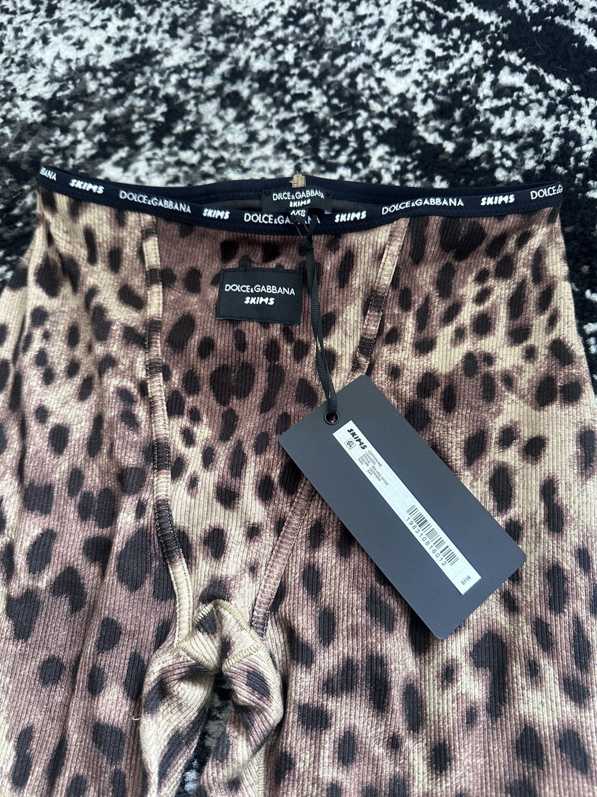 Dolce & Gabbana × SKIMS SKIMS x Dolce&Gabbana Leopard Leggings Size 25" / US 0 / IT 36 - 4 Thumbnail