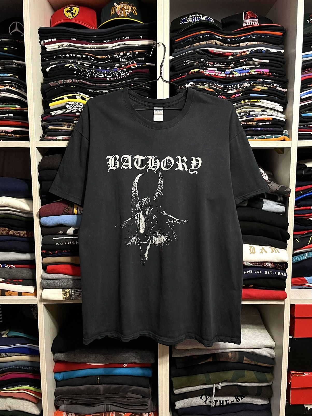Band Tees Vintage 00s Bathory Goat Black Metal Band Faded T-Shirt Size US XL / EU 56 / 4 - 1 Thumbnail