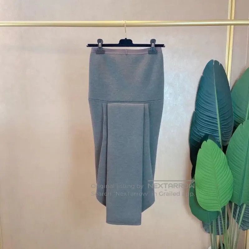 Rick Owens Rick Owens Gray Mid-Length Skirt for Women . Size 24" / US 00 / IT 34 - 2 Thumbnail