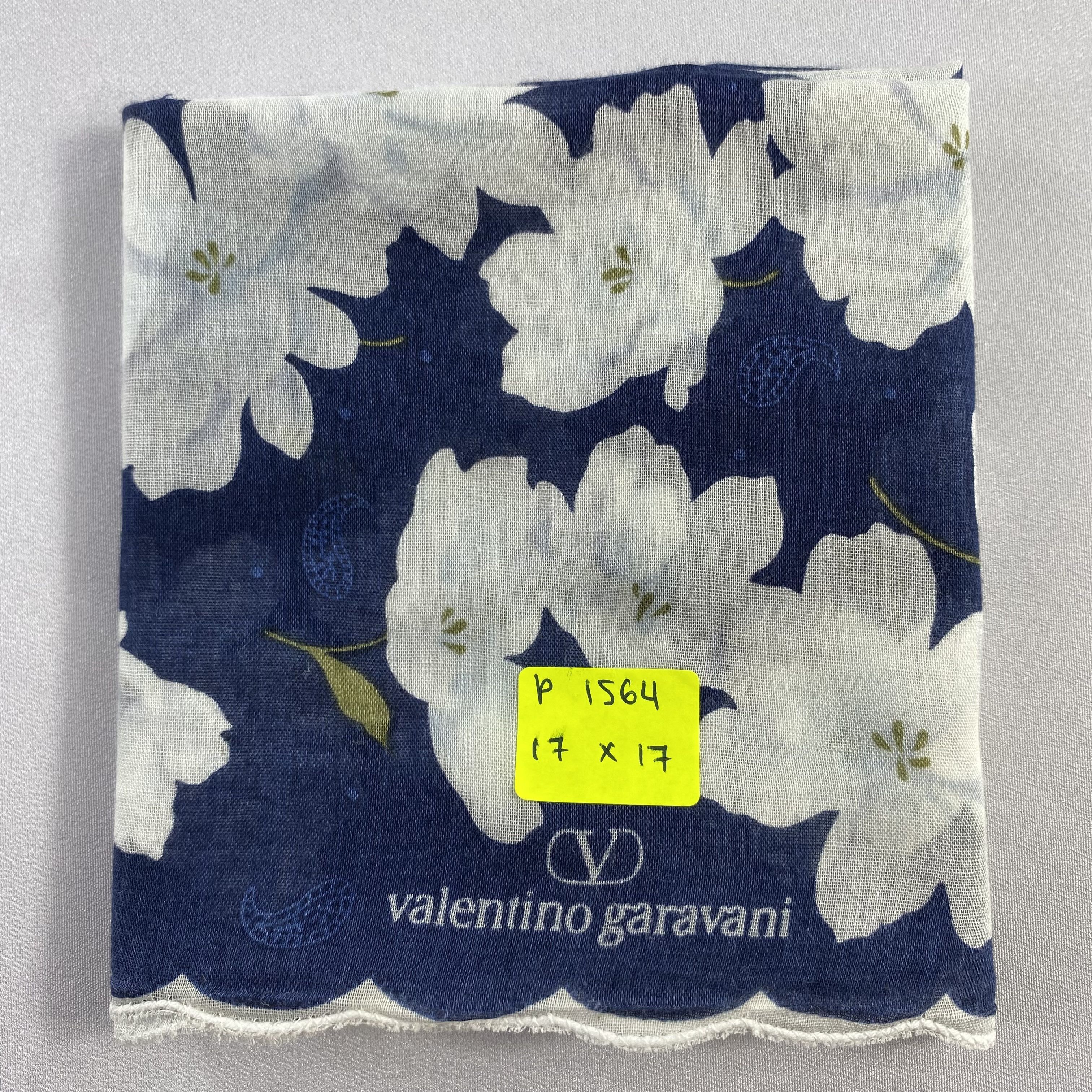 Valentino × Vintage Valentino Garavani Bandana/ Handkerchief / Neckerchief-P1564 Size ONE SIZE - 8 Thumbnail