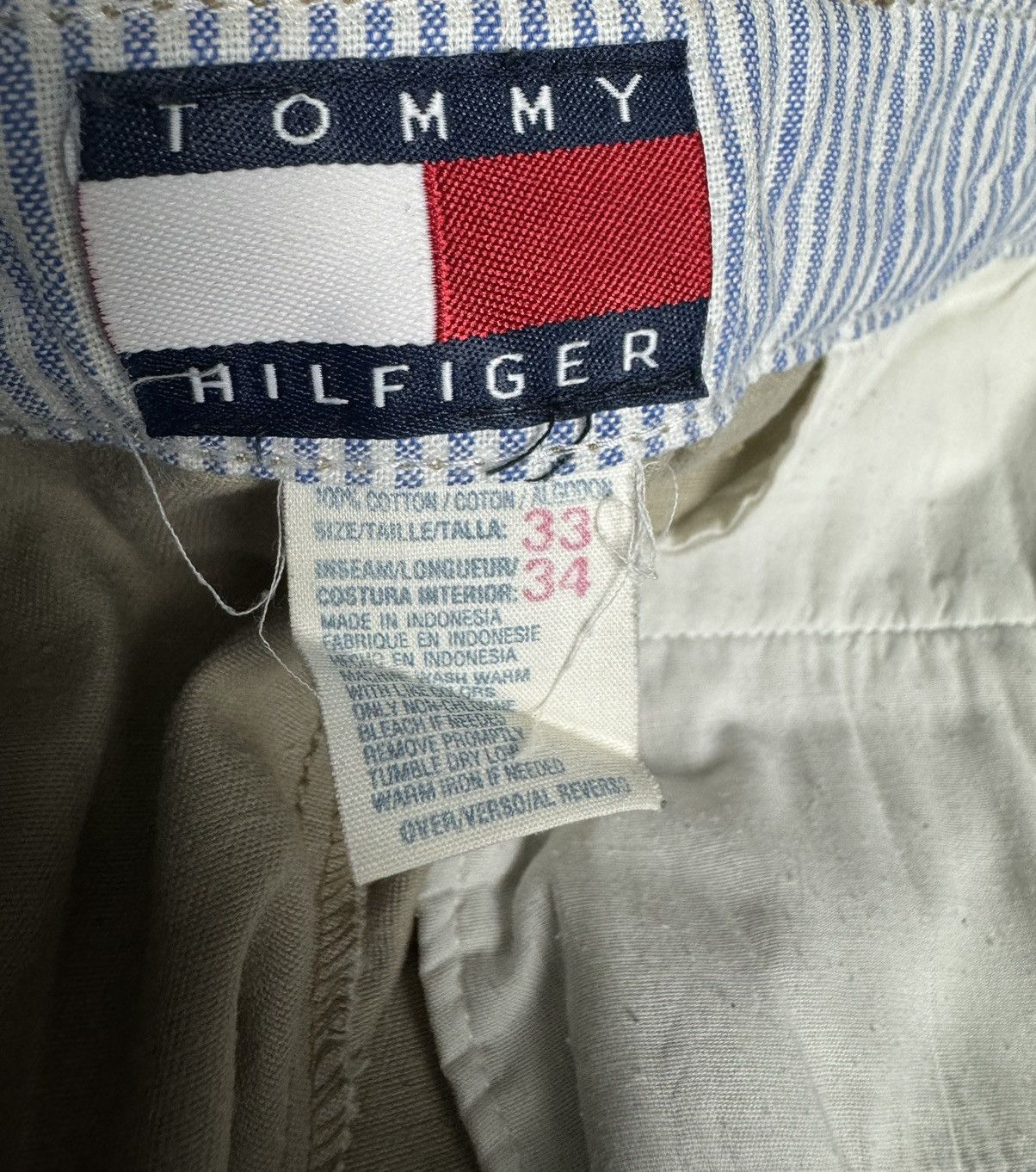 Tommy Hilfiger Vintage Y2K 33x34 Tommy Hilfiger Beige Cotton Chino Pant Size US 33 - 9 Thumbnail