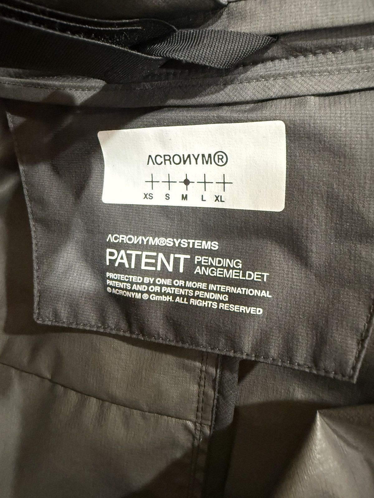 Acronym J36-WS Windstopper Hardshell Jacket size Medium Size US M / EU 48-50 / 2 - 7 Thumbnail