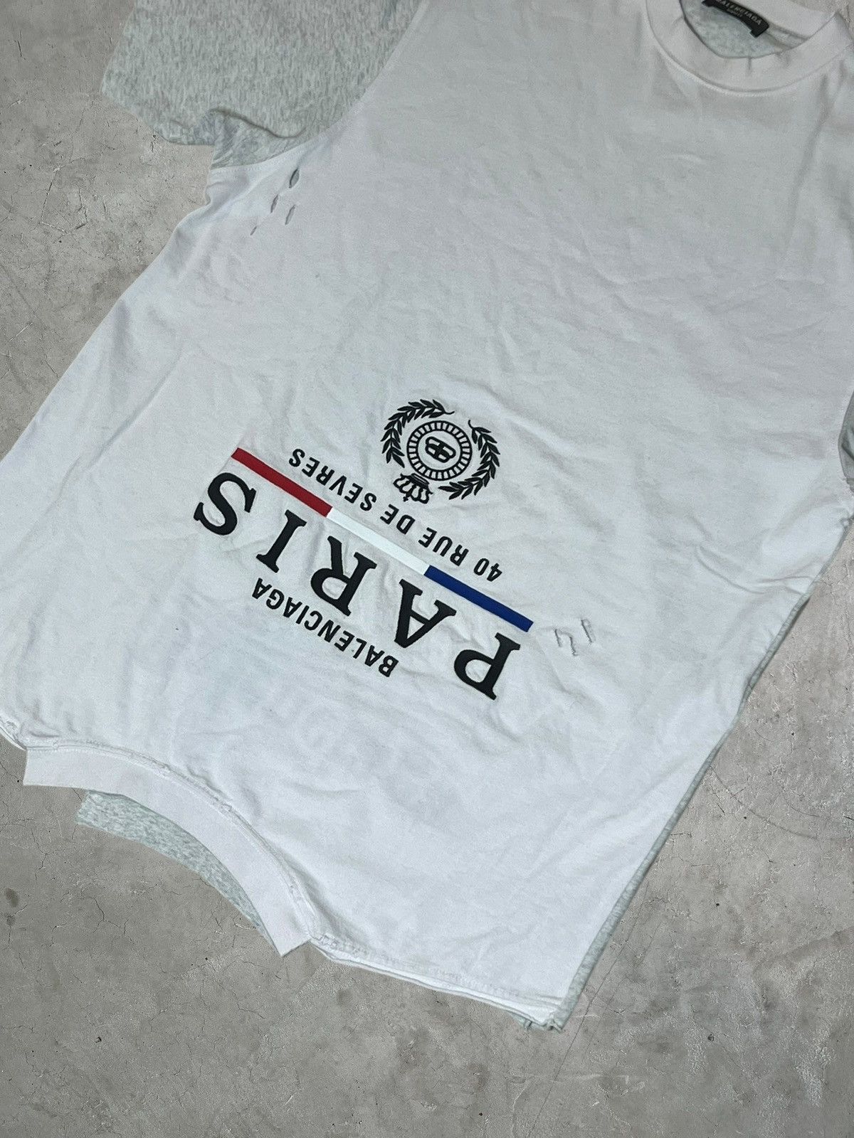 Balenciaga Balenciaga Paris Reconstructed Tee Size US M / EU 48-50 / 2 - 7 Thumbnail