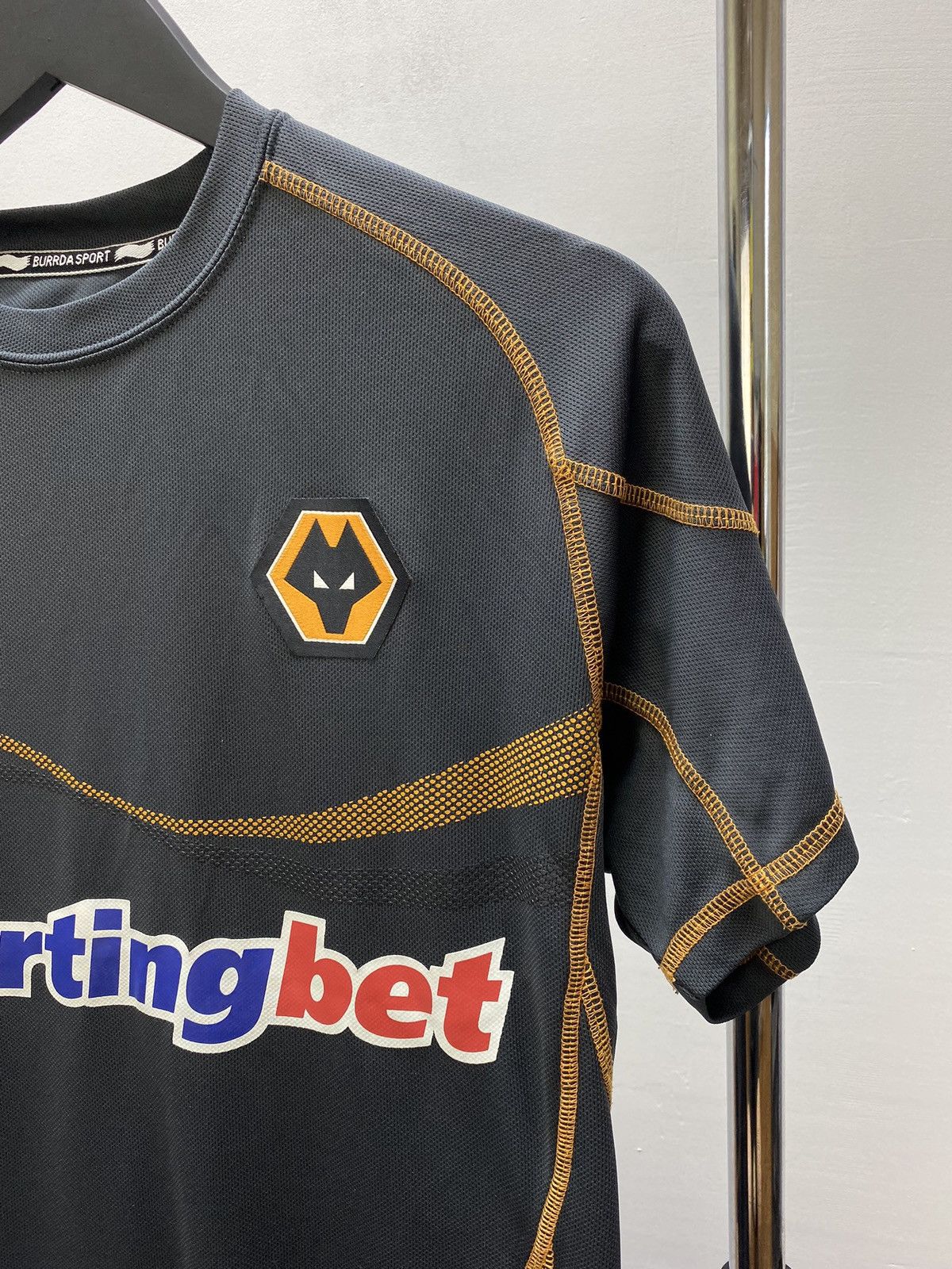 Vintage Wolverhampton 2011/12 Burrda Soccer Jersey Football Training Size US M / EU 48-50 / 2 - 7 Thumbnail