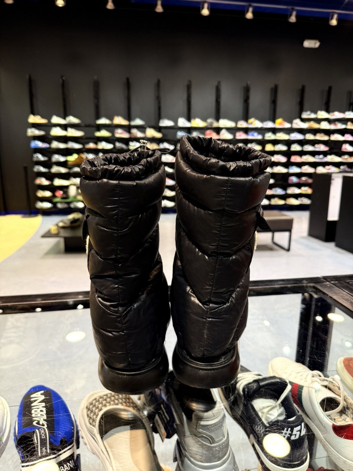 Moncler AUTHENTIC Moncler Gaia Pocket Puffer Snow Boot BLACK Size 40 Size US 10 / IT 40 - 9 Thumbnail