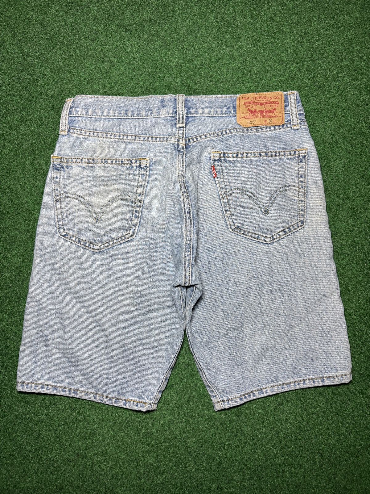 Levi's Y2K Levi’s Jorts Light Wash Grunge Skater Denim Shorts Size US 31 - 1 Thumbnail