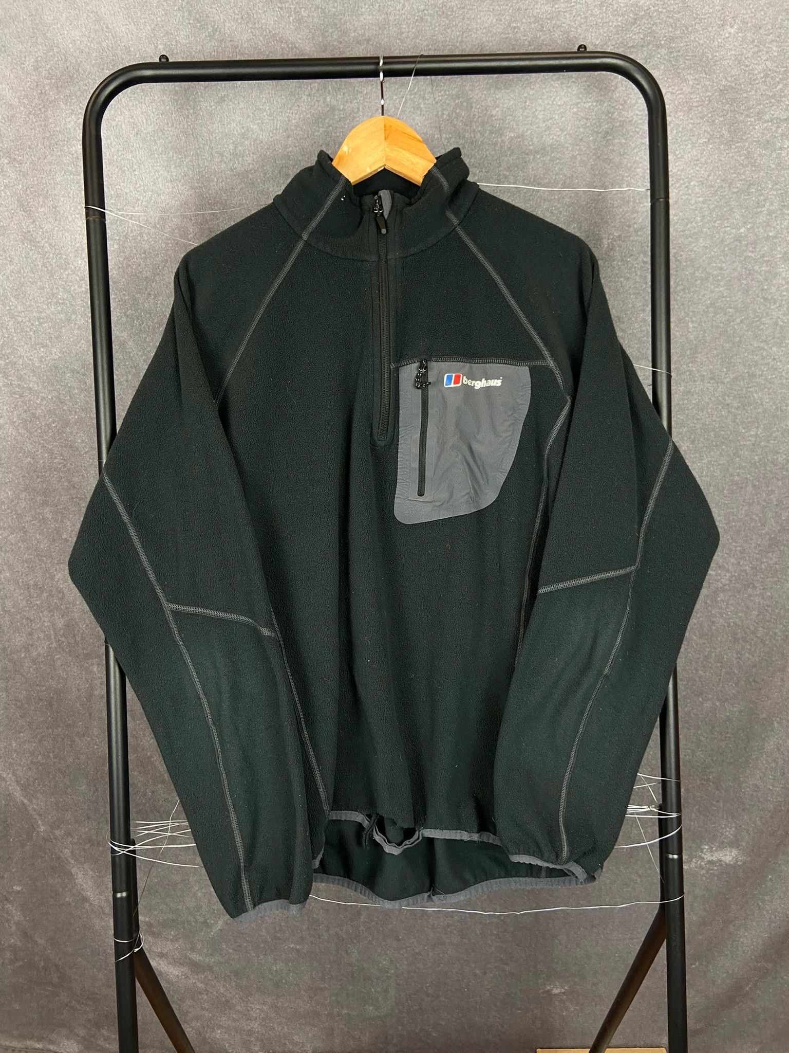 Berghaus Berghaus Black Fleece L | 1/2 Zip Outdoor Techwear Size US L / EU 52-54 / 3 - 1 Thumbnail