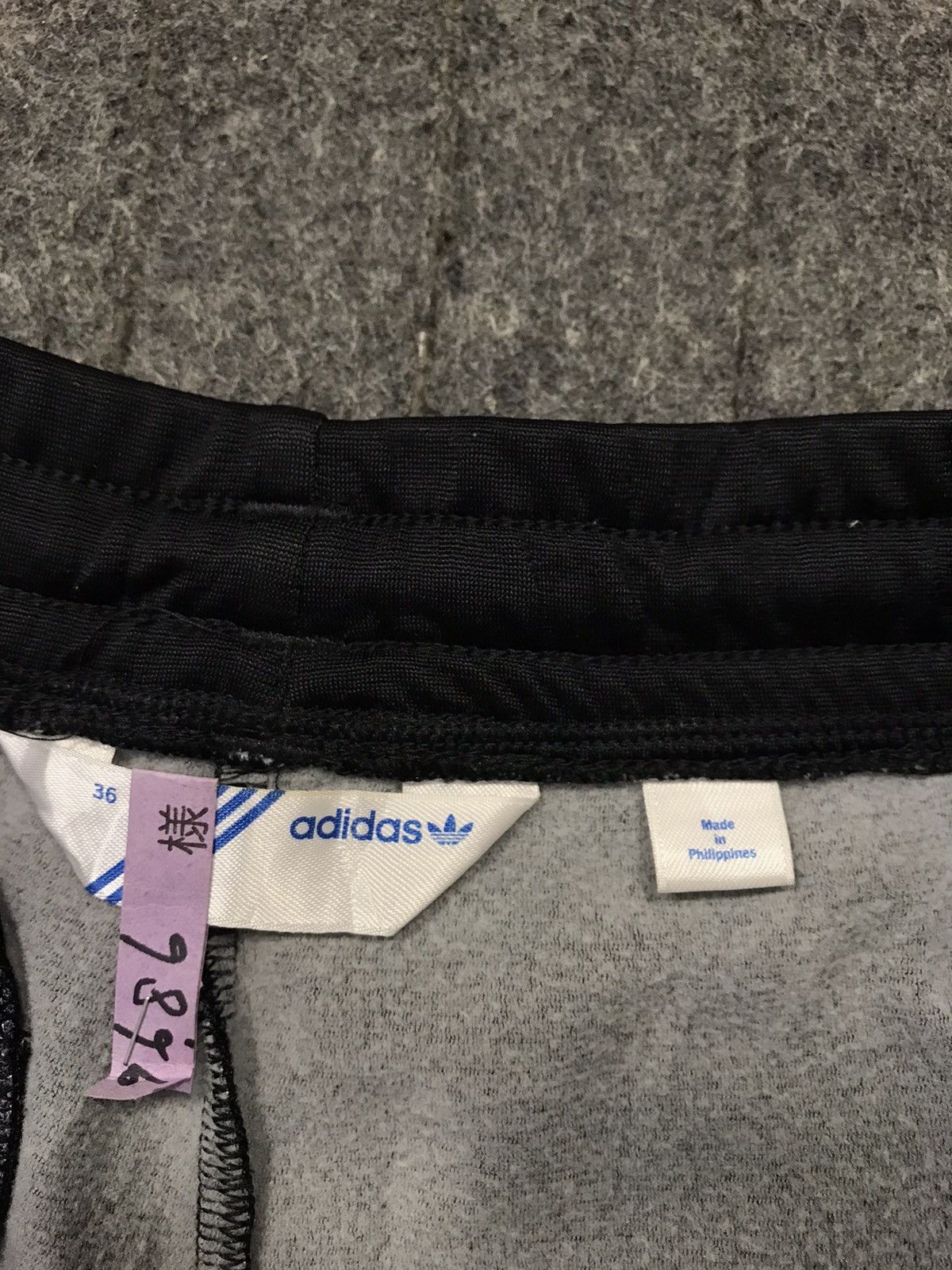 Adidas 90s Adidas Trikot Foil Tracksuit Jogger Pant Stretchable Size US 27 - 4 Thumbnail