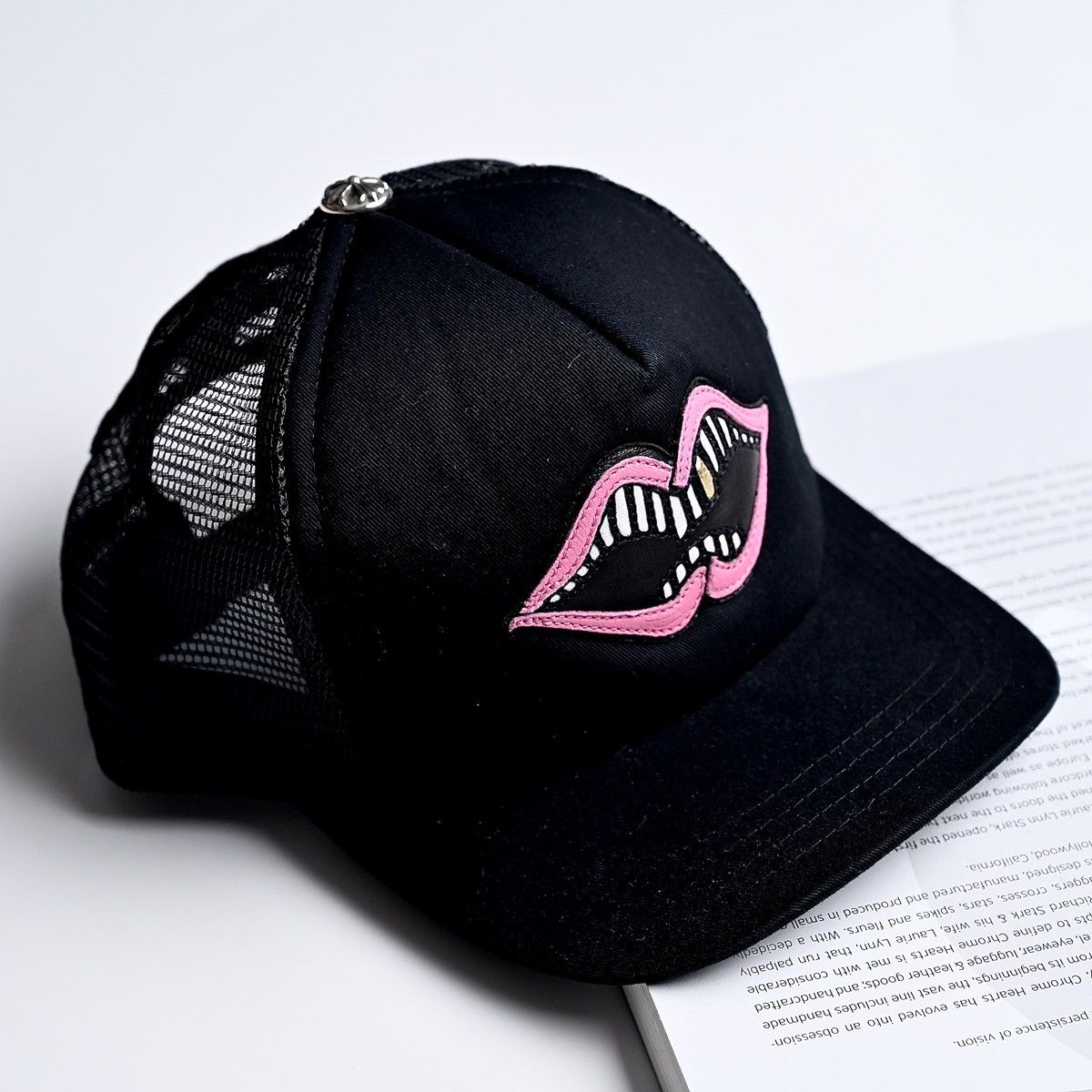 Chrome Hearts CHROME HEARTS MATTY BOY LEATHER CHOMPER LIPS TRUCKER HAT Size ONE SIZE - 2 Thumbnail