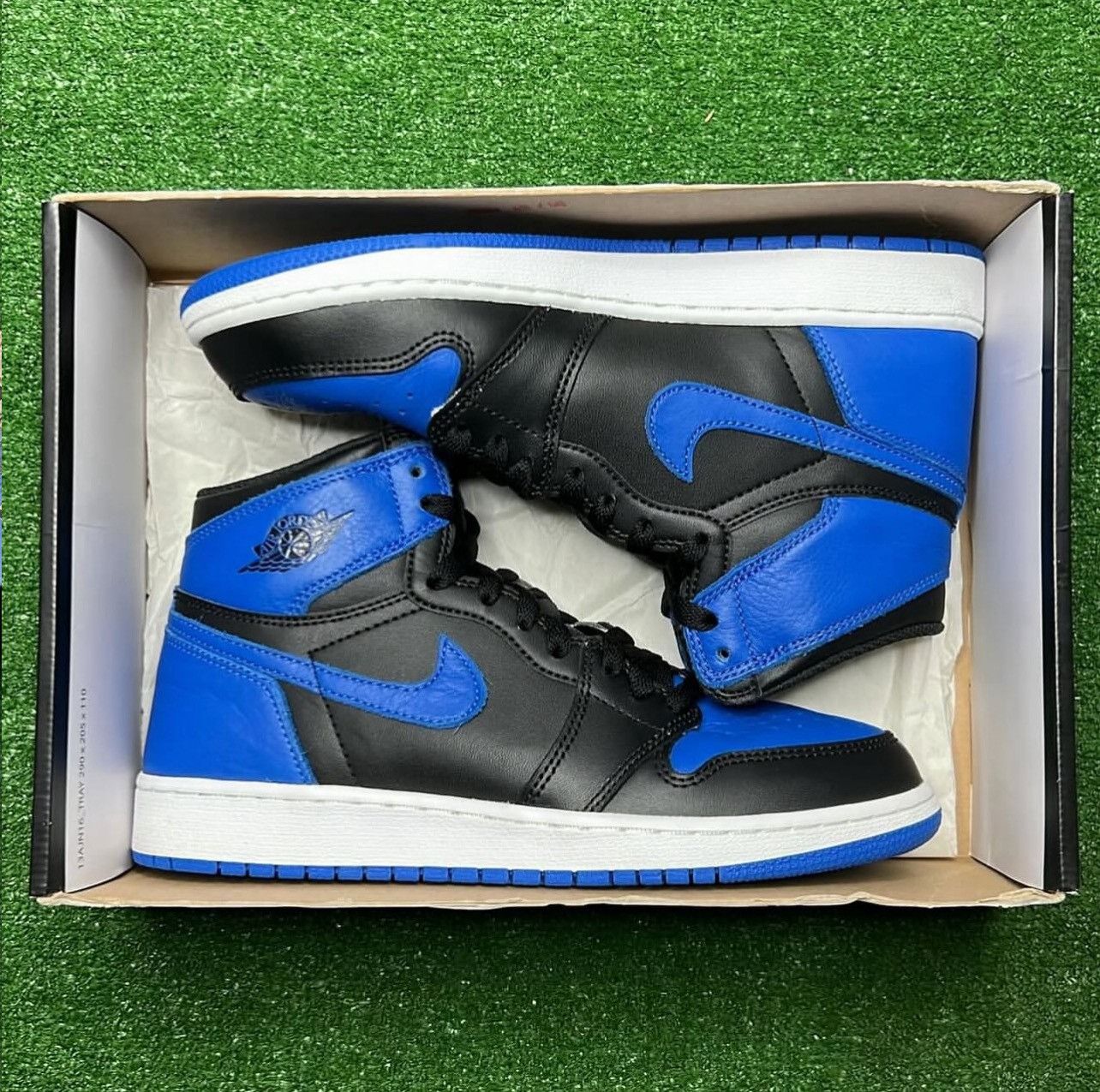 Jordan Brand Air Jordan 1 Retro High OG GS ‘ Royal ‘ 2017 Size US 6 / EU 39 - 2 Thumbnail