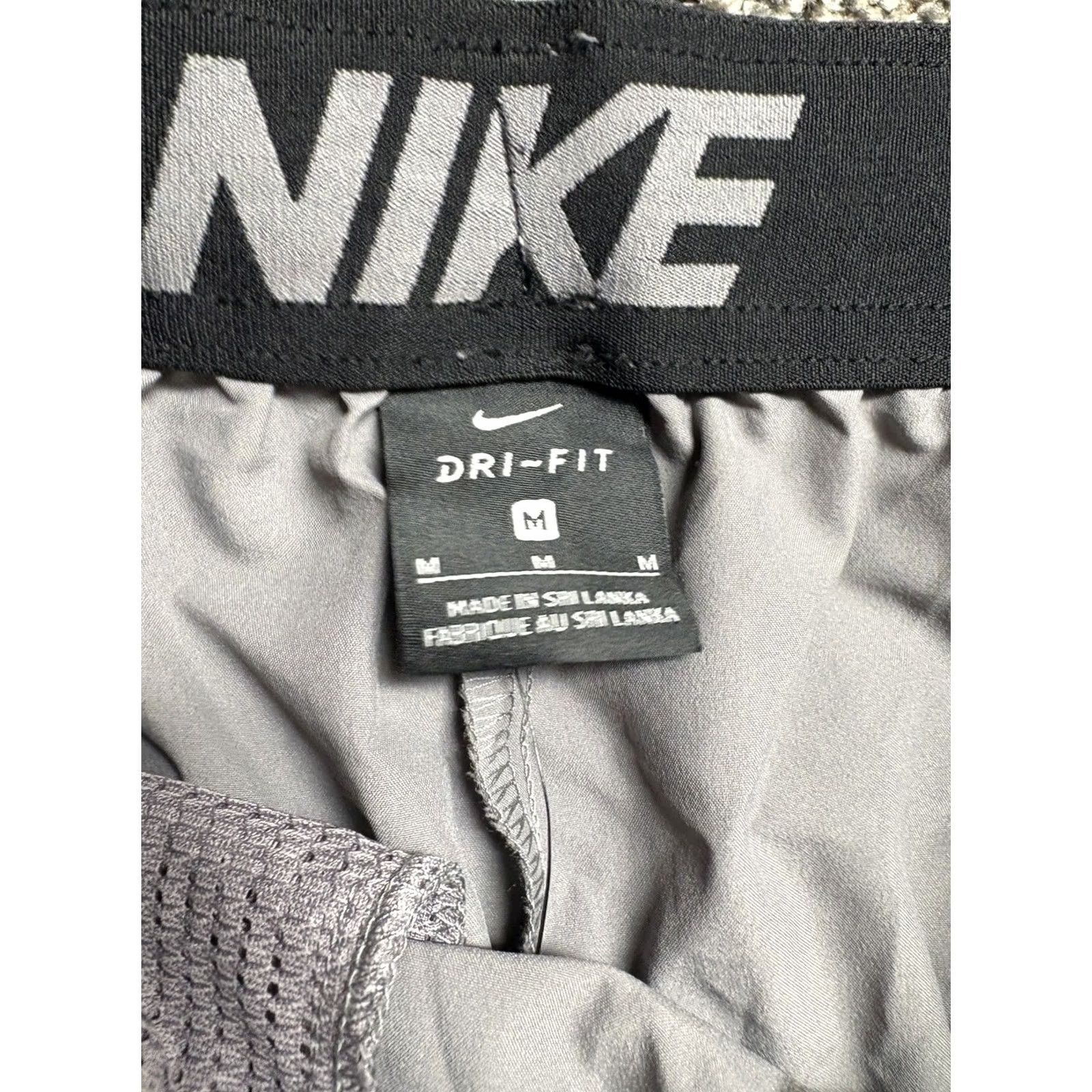 Nike Nike Flex Dri-Fit Training Shorts Mens Medium Gray Athletic Gym Running 927526 Size US 31 - 3 Thumbnail