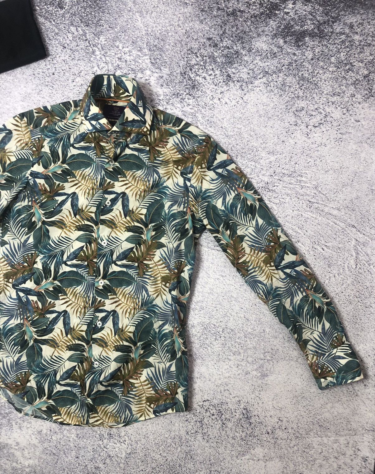 Other Vintage Crazy Hawaiin men’s y2k casual size S ykk usa drill Size US S / EU 44-46 / 1 - 3 Thumbnail