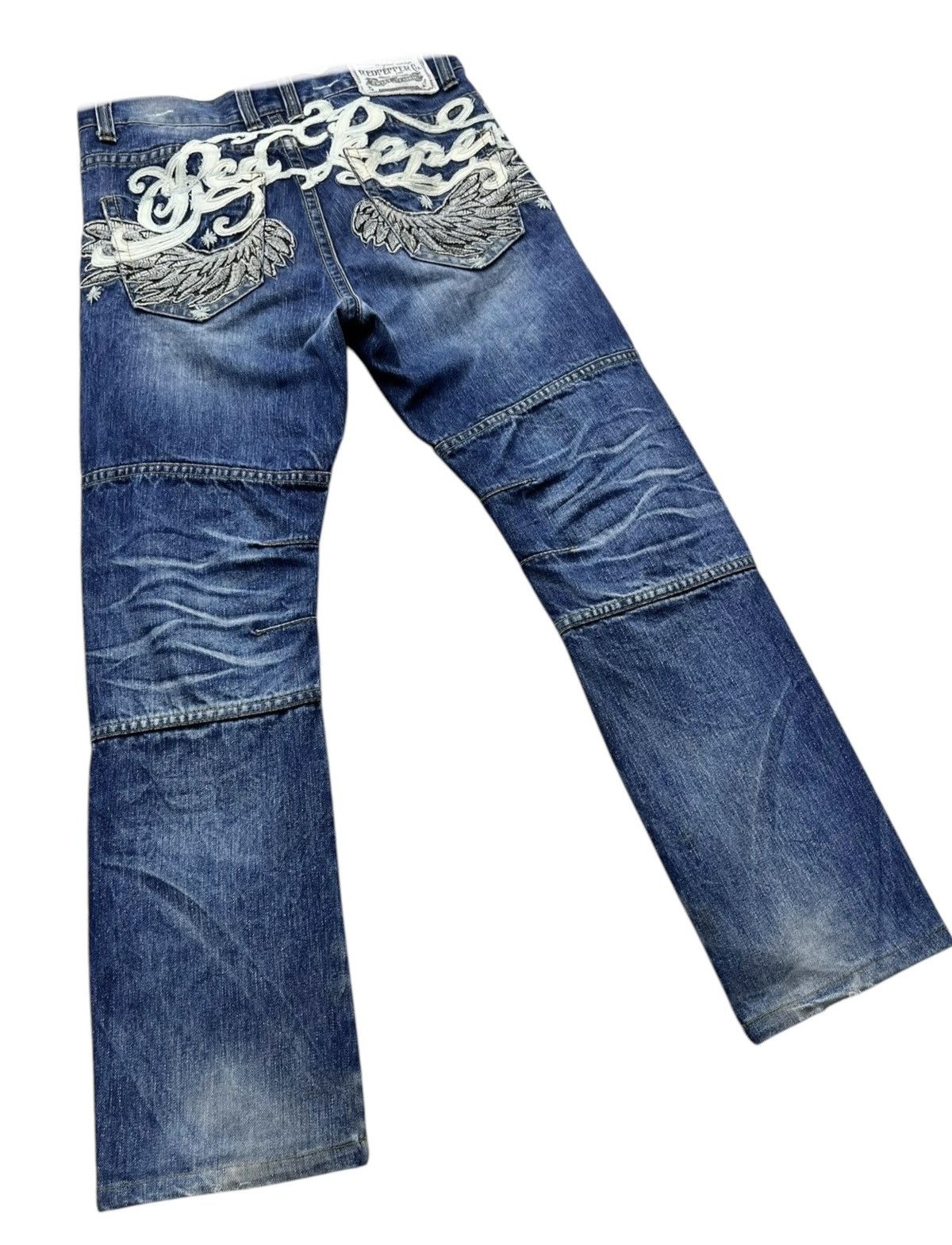 Vintage FYE🔥Vintage RED PEPPER Punk Angel Wings Big Spell-out Jeans Size 31" - 7 Thumbnail