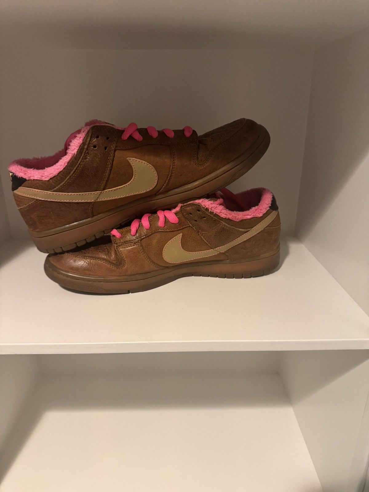 Nike Rare Nike SB Dunk Low Gibson Guitar Case Size US 11 / EU 44 - 2 Thumbnail
