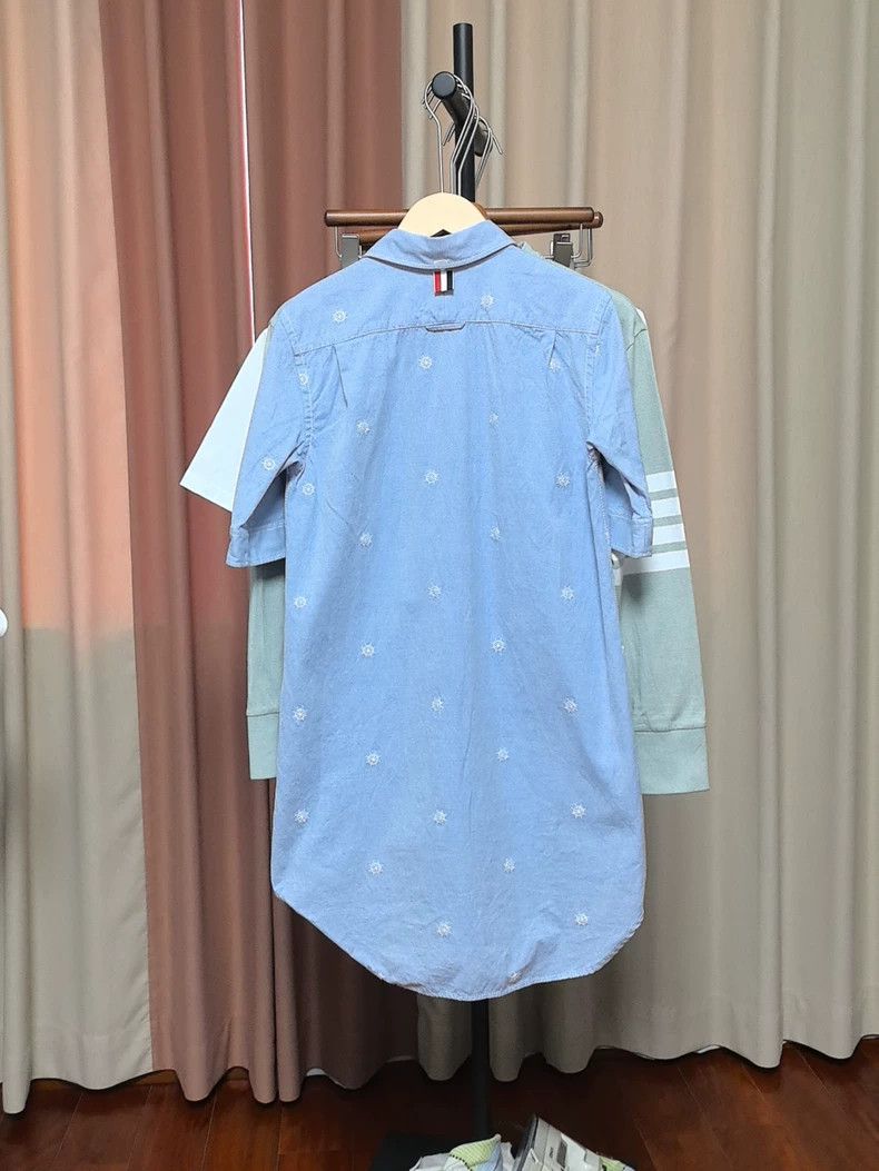 Thom Browne Thom Browne Short-sleeved shirt dress 2506-Nextarrow Size XS / US 0-2 / IT 36-38 - 2 Thumbnail