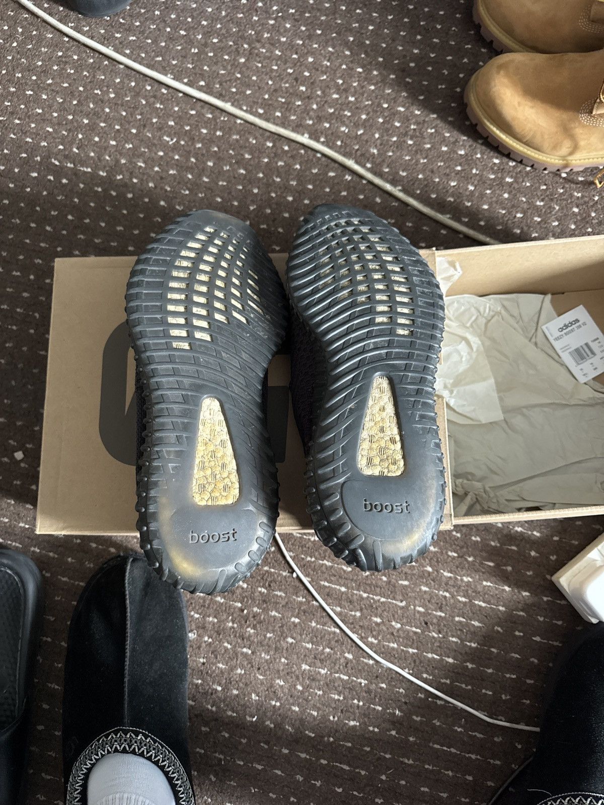 Yeezy Adidas Yeezy Boost 350 v2 black none reflective Size US 10.5 / EU 43-44 - 6 Thumbnail