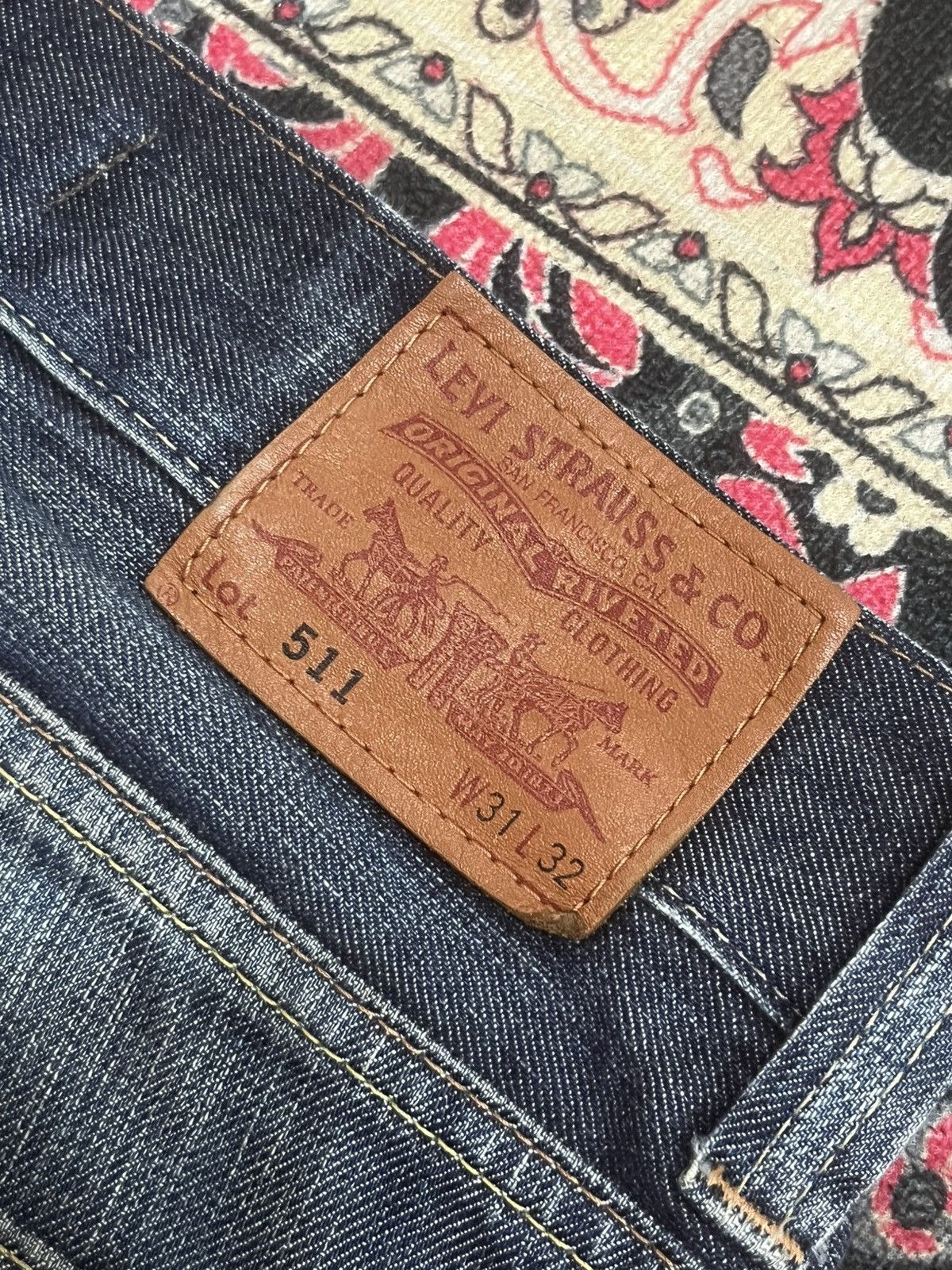Levi's Vintage Levi’s 511 Slim Fit Blue Whisker Washed Rip Jeans Size US 31 - 8 Thumbnail