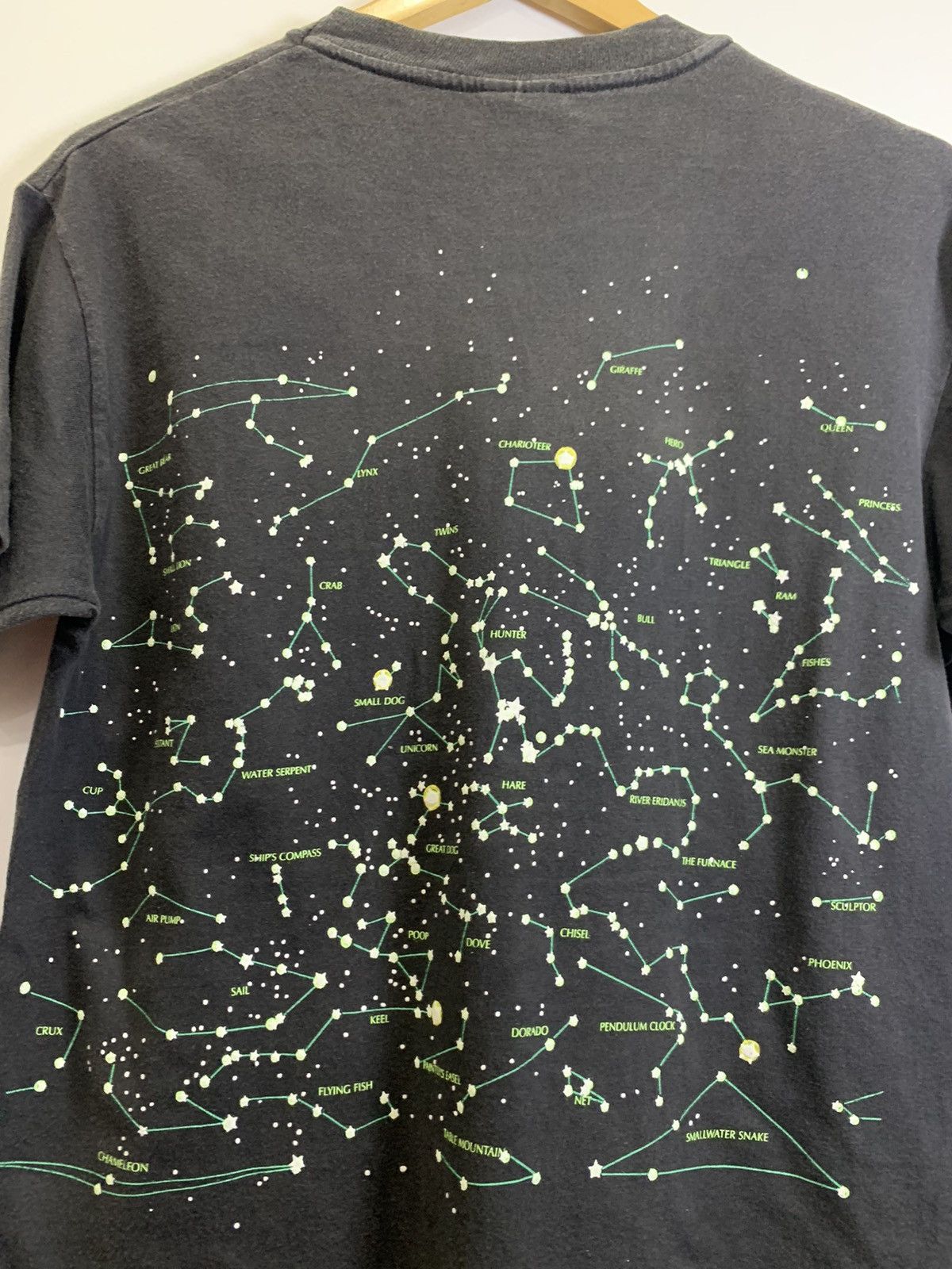 Vintage Vintage Heavenly Bodies Tshirt Size US M / EU 48-50 / 2 - 4 Thumbnail