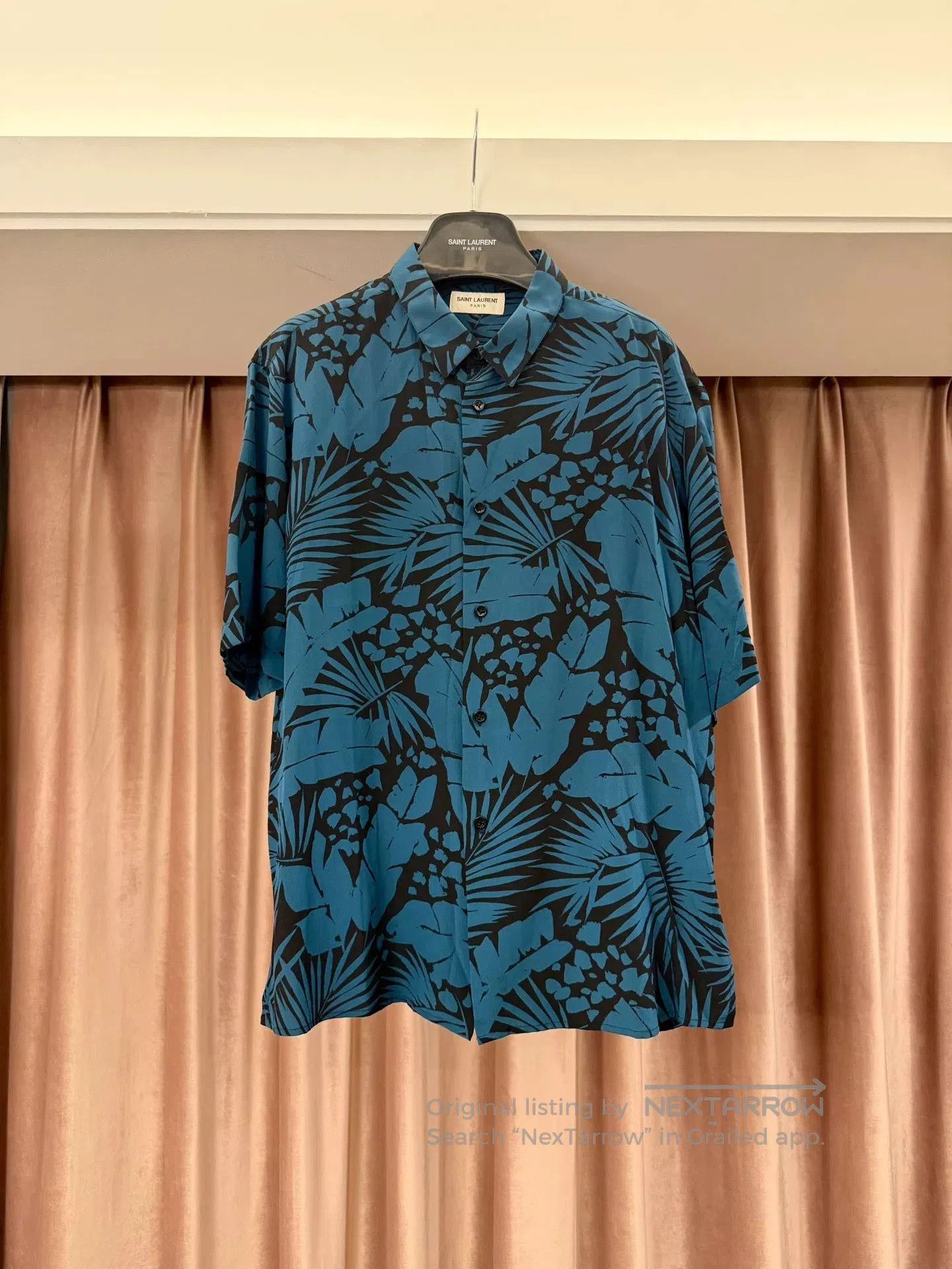 Saint Laurent Paris Saint Laurent Short Sleeve Silk Shirt. Size US M / EU 48-50 / 2 - 1 Thumbnail