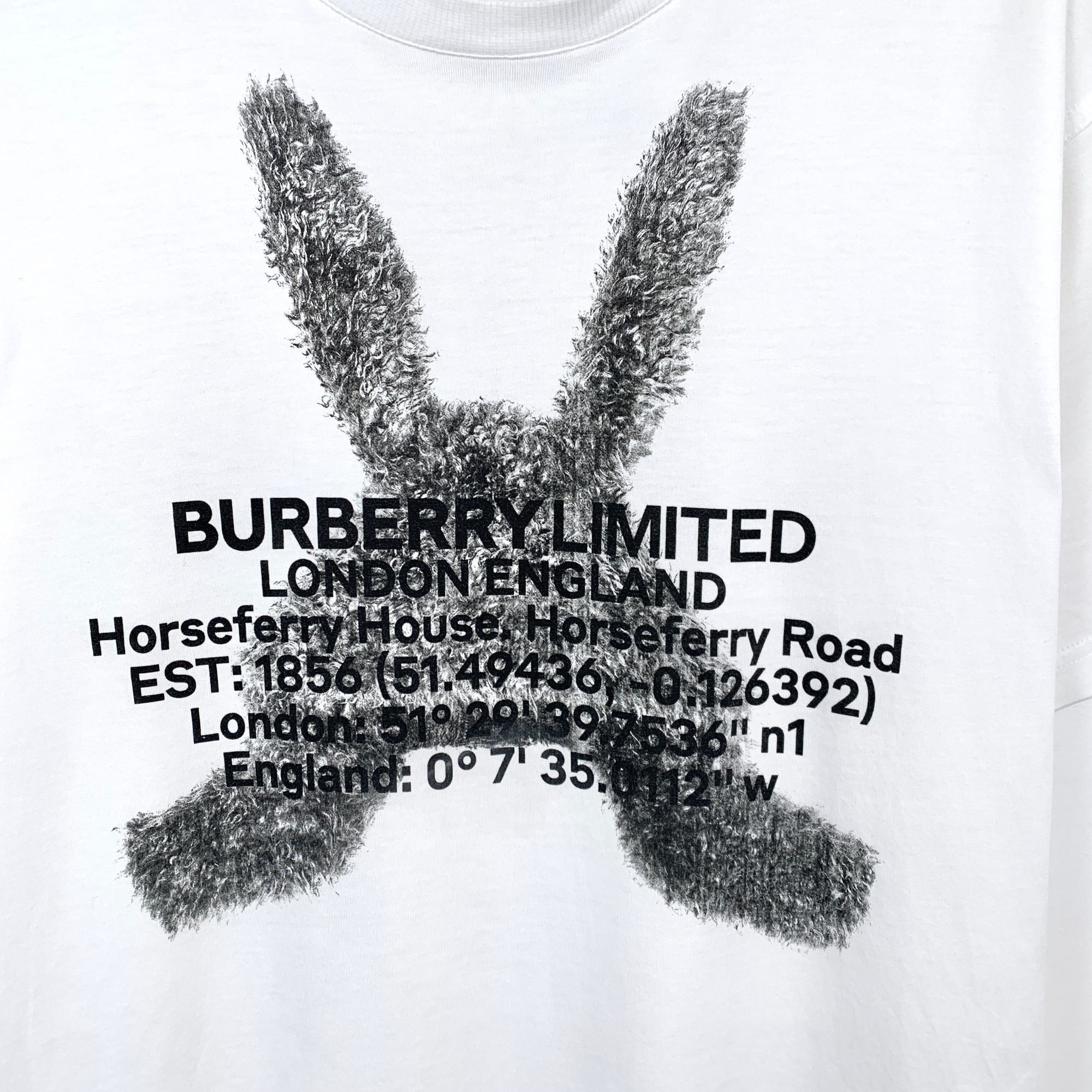 Burberry Burberry White Logo Rabbit Print Round Neck Cotton T-Shirt ( Size US S / EU 44-46 / 1 - 6 Thumbnail