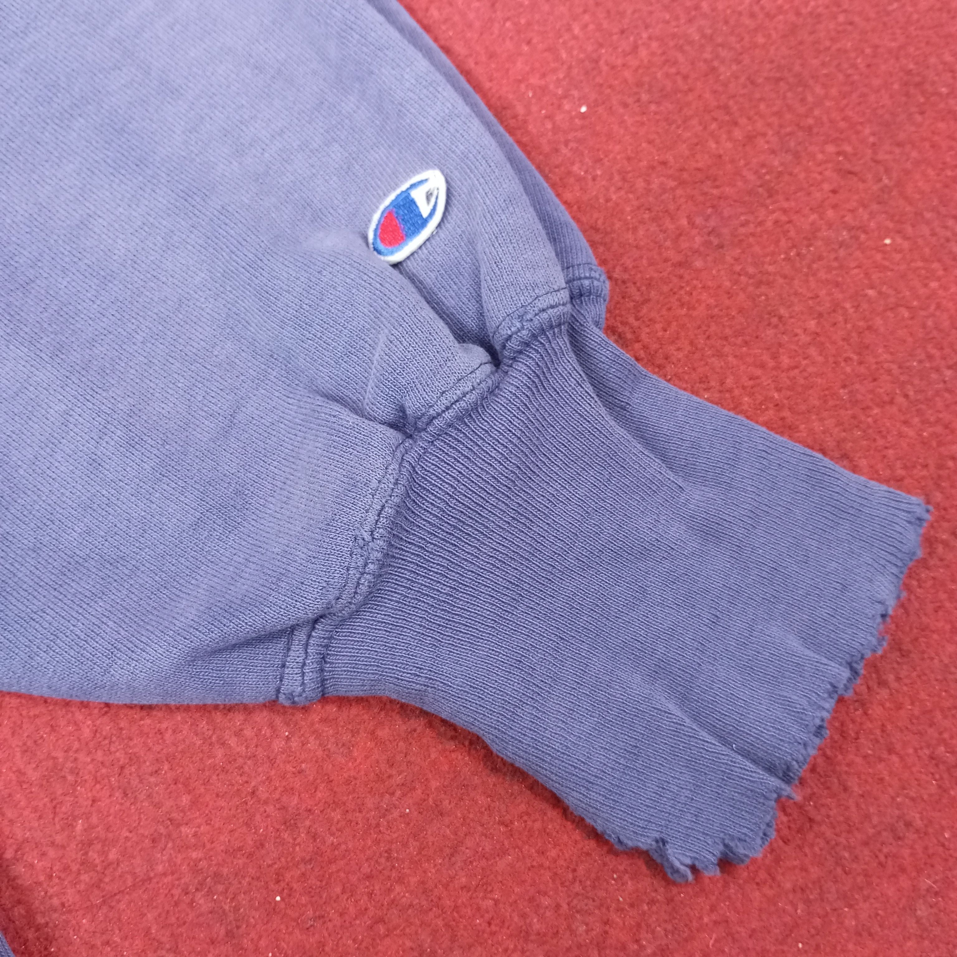 Champion × Vintage Champion Small Logo Design Distressed Sweatshirt Size US L / EU 52-54 / 3 - 3 Thumbnail