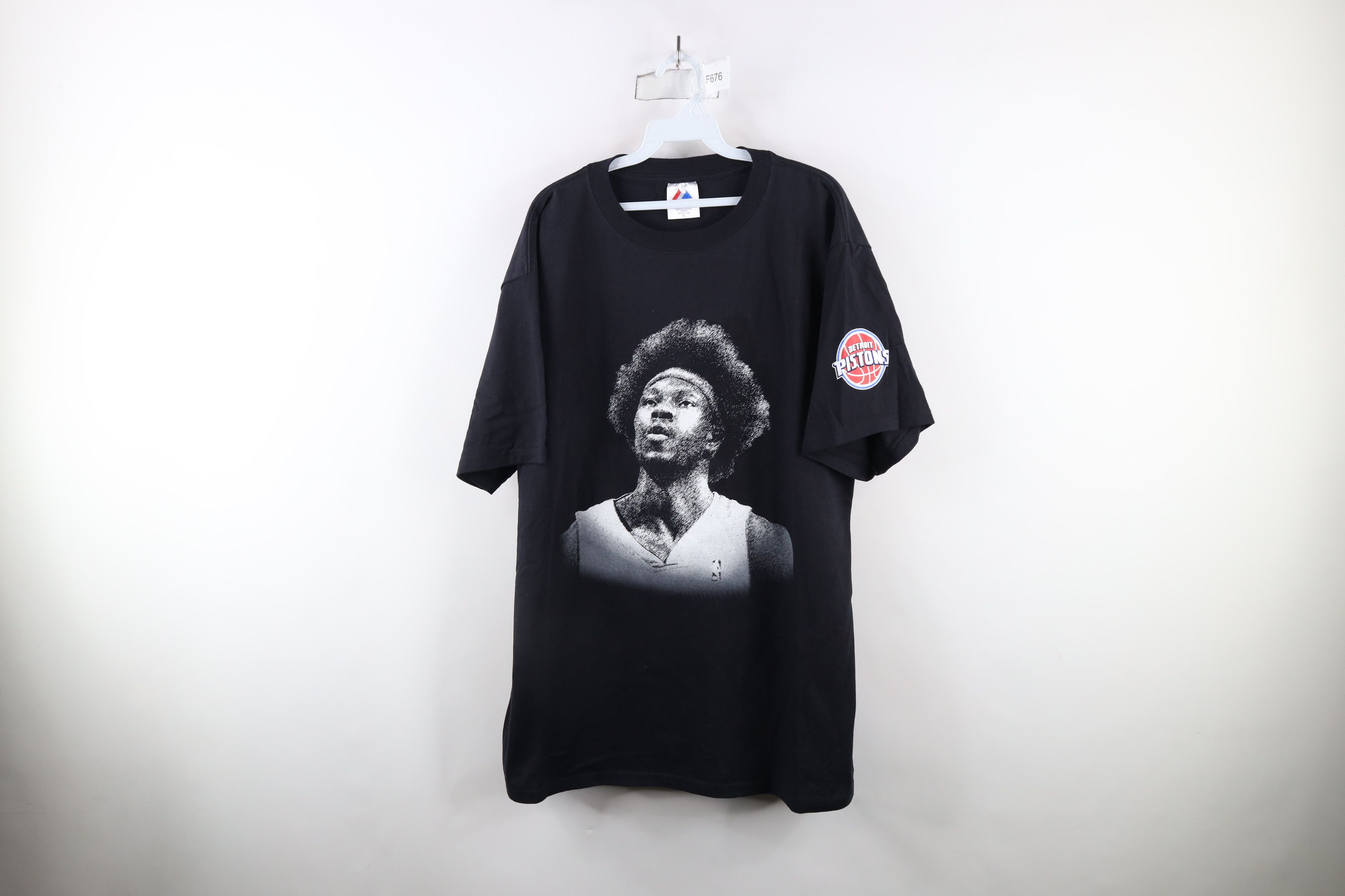 Majestic × Vintage Vintage Majestic Wallace Detroit Pistons Basketball T-Shirt Size US XL / EU 56 / 4 - 1 Thumbnail
