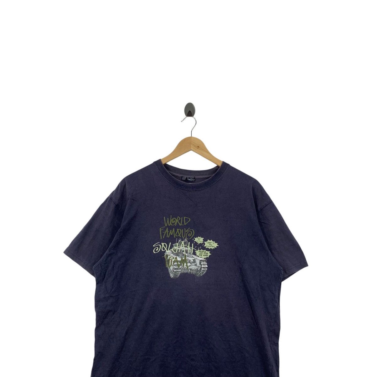 Vintage Vintage World Famous Social Team Graphic Streetwear Tee Size US L / EU 52-54 / 3 - 2 Thumbnail