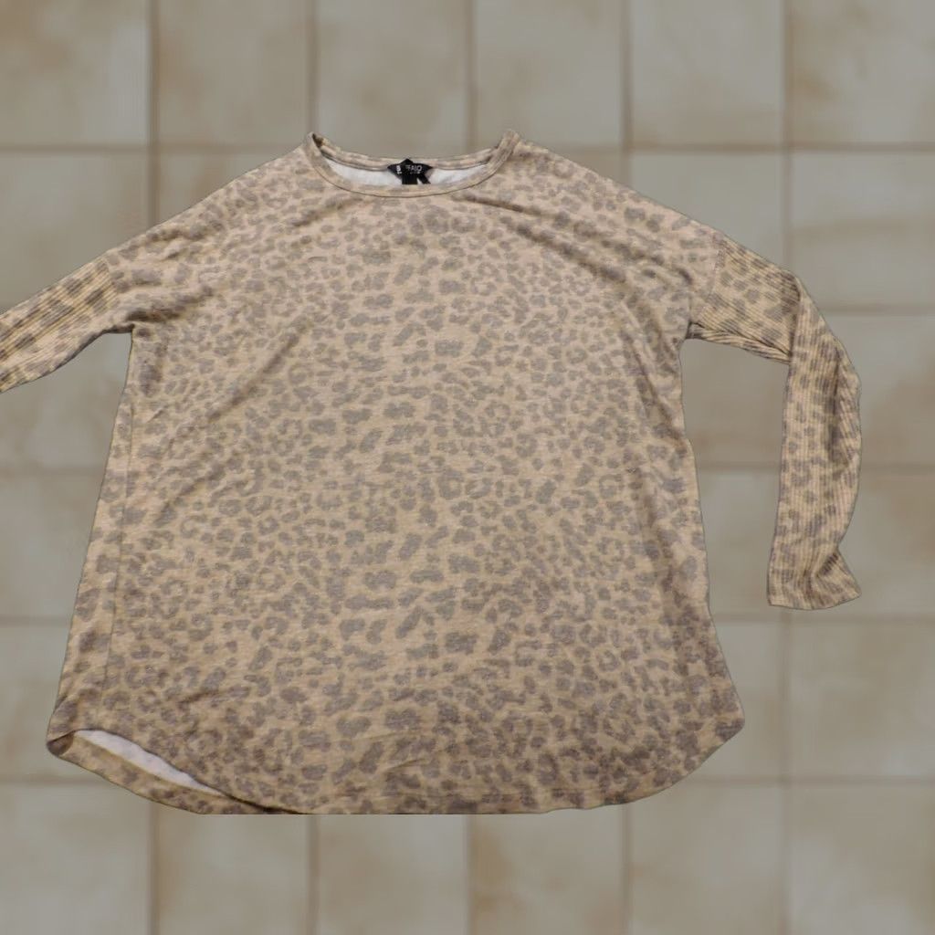 Buffalo David Bitton Buffalo by David Bitton Blouse Womens Medium Beige Pullover Stretch Animal Print Crew Neck Long Sleeve Ruffle Casual Everyday Regular Girls Womens Size M / US 6-8 / IT 42-44 - 1 Thumbnail