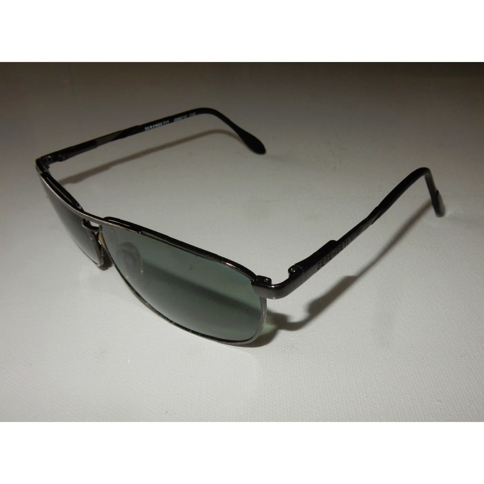 Vintage VINTAGE Serengeti Sunglasses Frames Only Men Adult Gunmetal Frame Prescription 6212 212 Size ONE SIZE - 3 Thumbnail