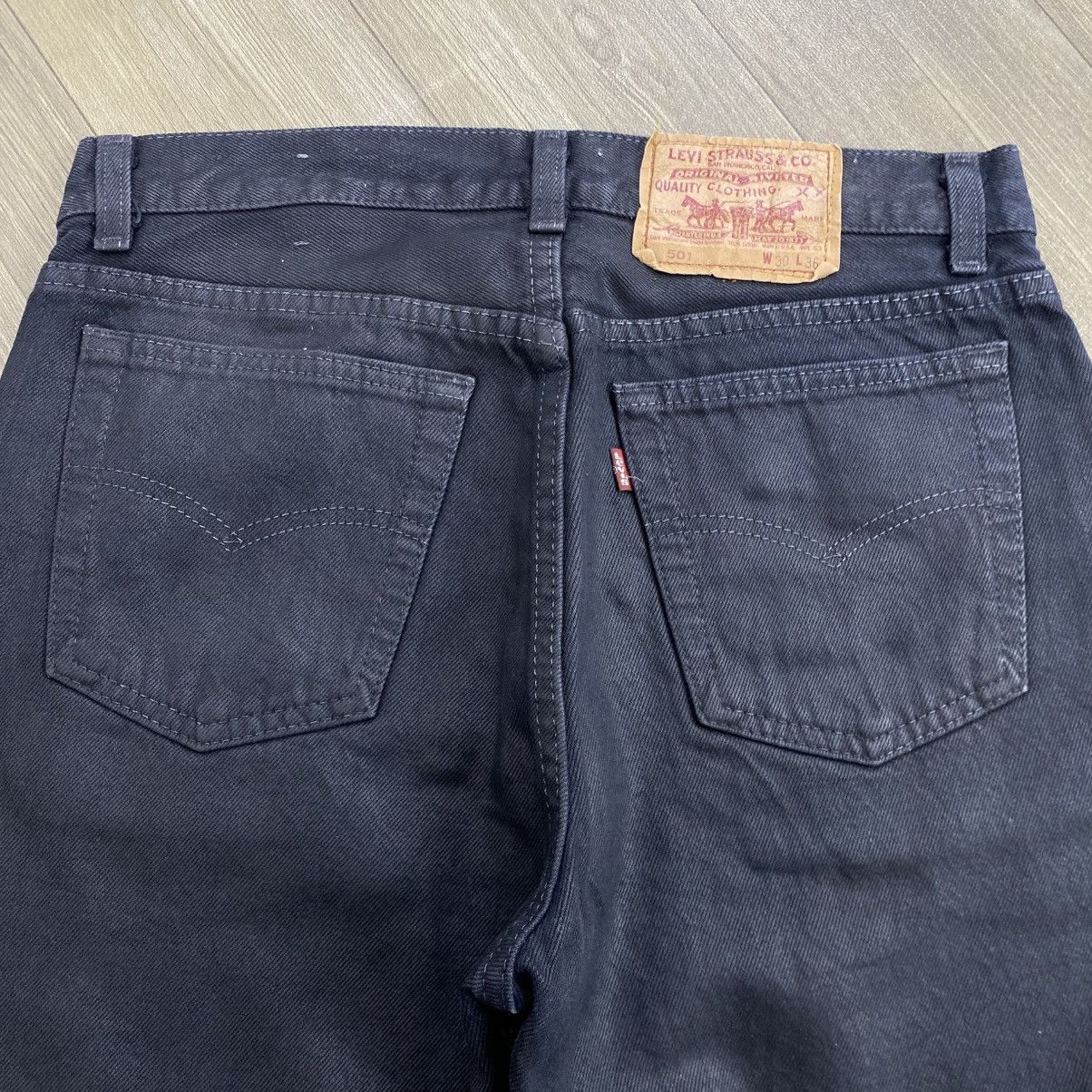 Levi's Vintage Clothing 1990s Vintage Levis 51 USA 30x36 Black Straight Jeans Size US 30 / EU 46 - 14 Thumbnail