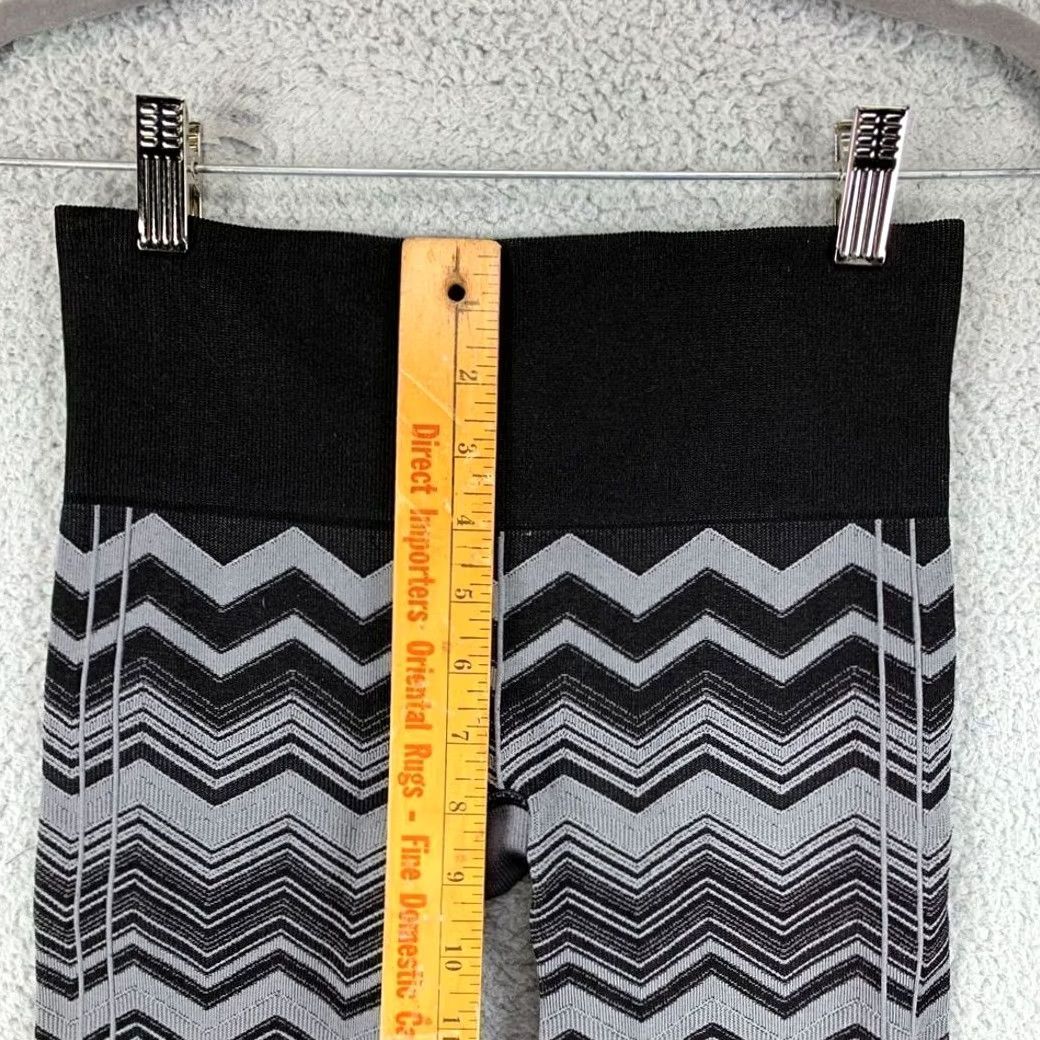 Lululemon Lululemon Leggings Womens 4 Black Grey Workout Yoga Activewear Cropped Stretch Size 27" / US 4 / IT 40 - 5 Thumbnail