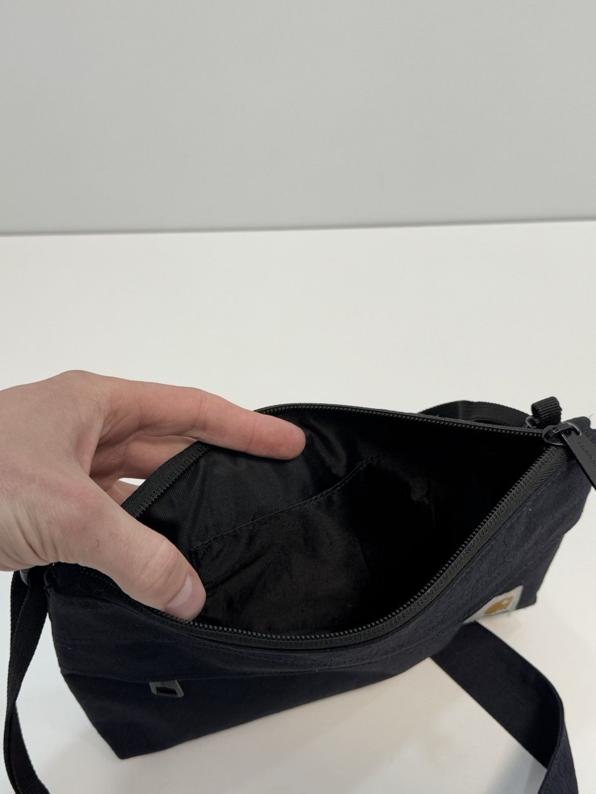 Other Carhartt Mini Bag Messenger Y2K style Leon Strap Size ONE SIZE - 11 Thumbnail