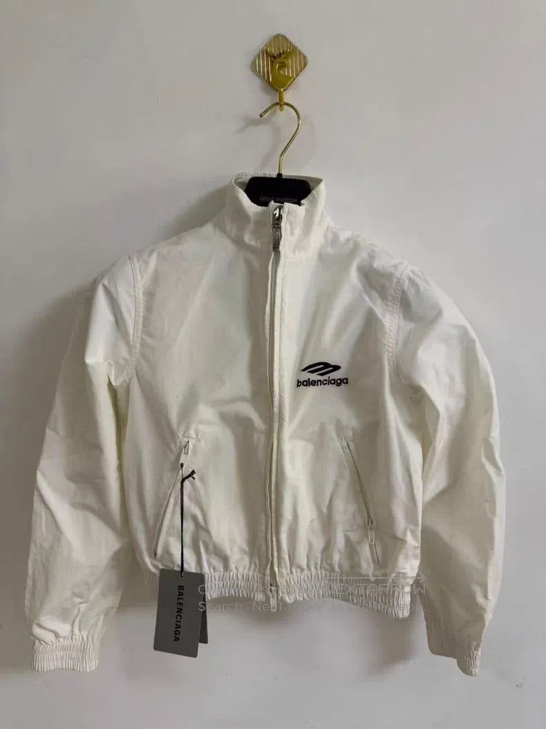 Balenciaga Balenciaga 3B Embroidered Logo Jacket Size XS / US 0-2 / IT 36-38 - 1 Thumbnail