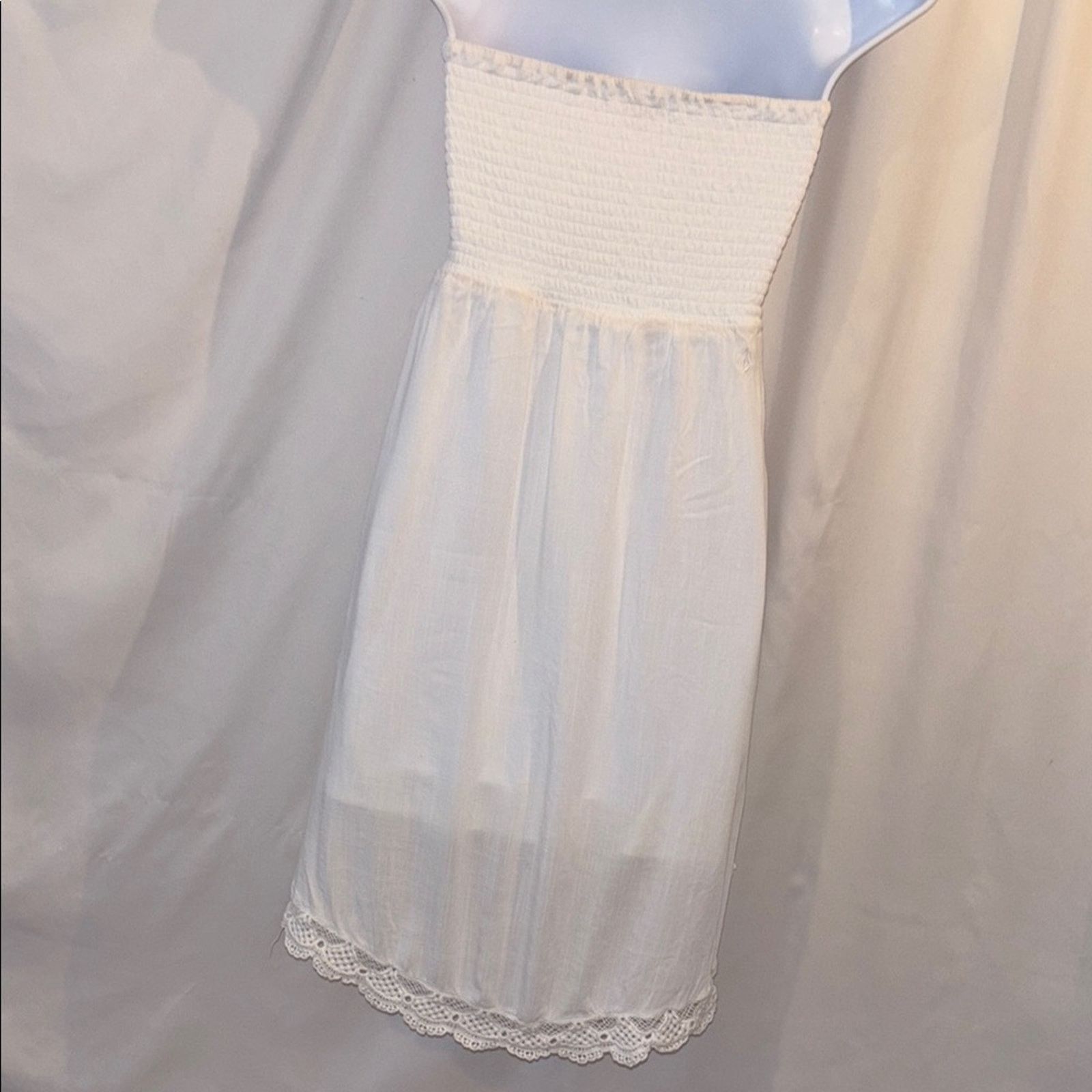 The Unbranded Brand White Strapless Dress with Lace Trim Size Small Size S / US 4 / IT 40 - 3 Thumbnail