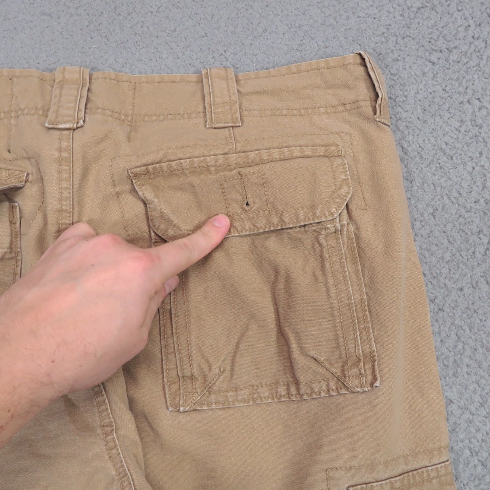 Vintage VINTAGE Wonderwall Cargo Pants Mens 35 Baggy Military Raver Skater Paratrooper Surfer Y2K 36x30 Beige Cotton Wide-Leg Mens Pants Size US 35 - 7 Thumbnail