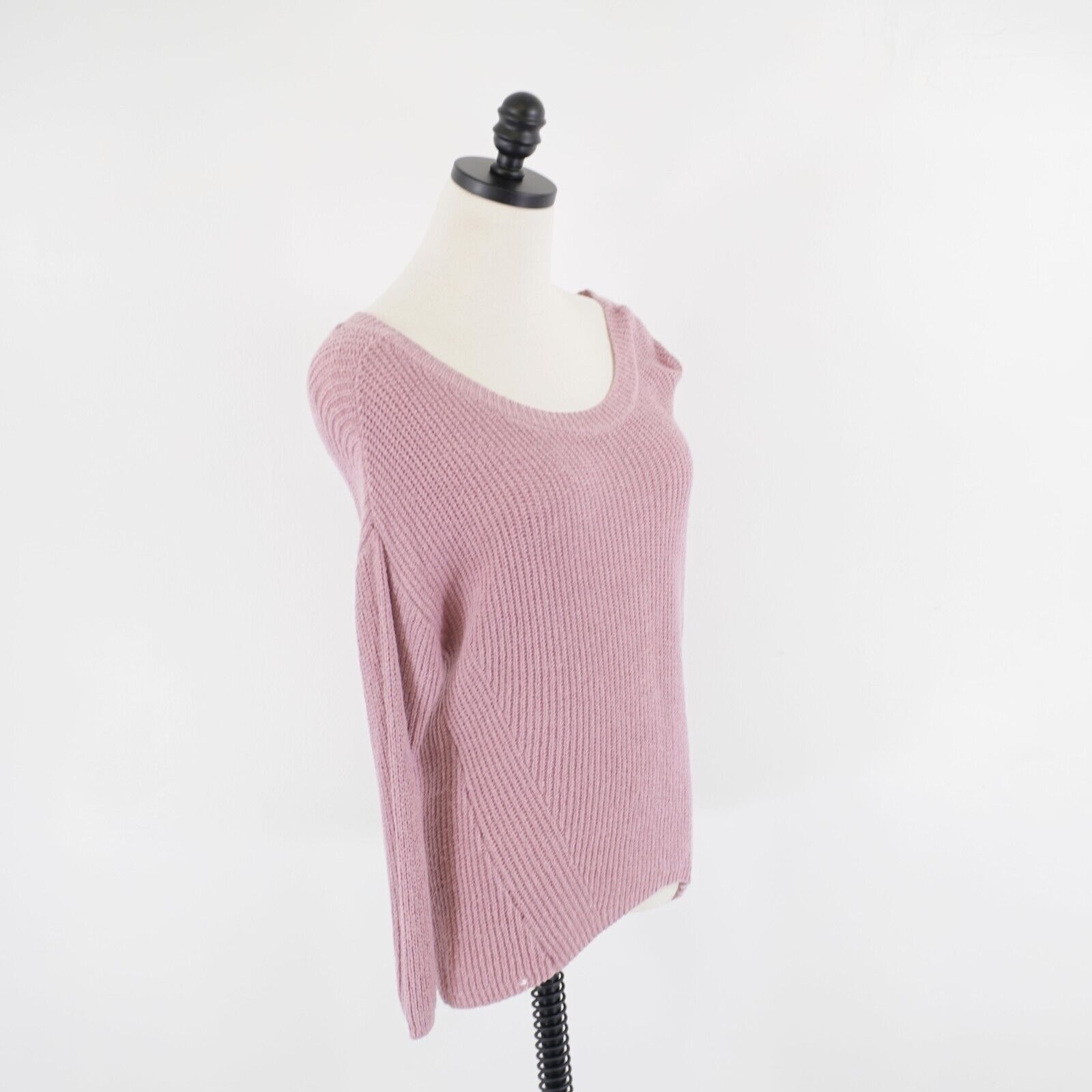 Express Express Purple Knit Small Scoop Neck Back Cut Out Sweater Vi Size S / US 4 / IT 40 - 6 Thumbnail