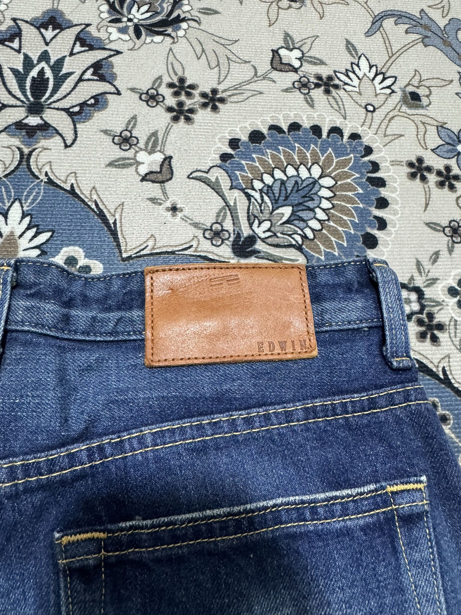Beauty Beast × Edwin × Japanese Brand Japanese Brand Edwin Embroider Denim Tear Selvadge Jeans Size US 30 / EU 46 - 8 Thumbnail