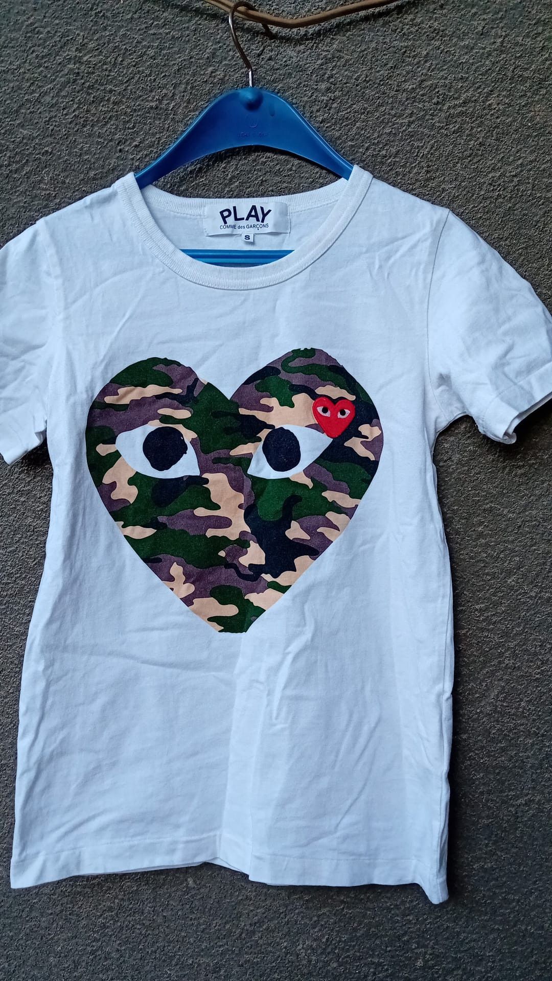 Comme Des Garcons CDG Play Big Camo Heart t-shirt sz S