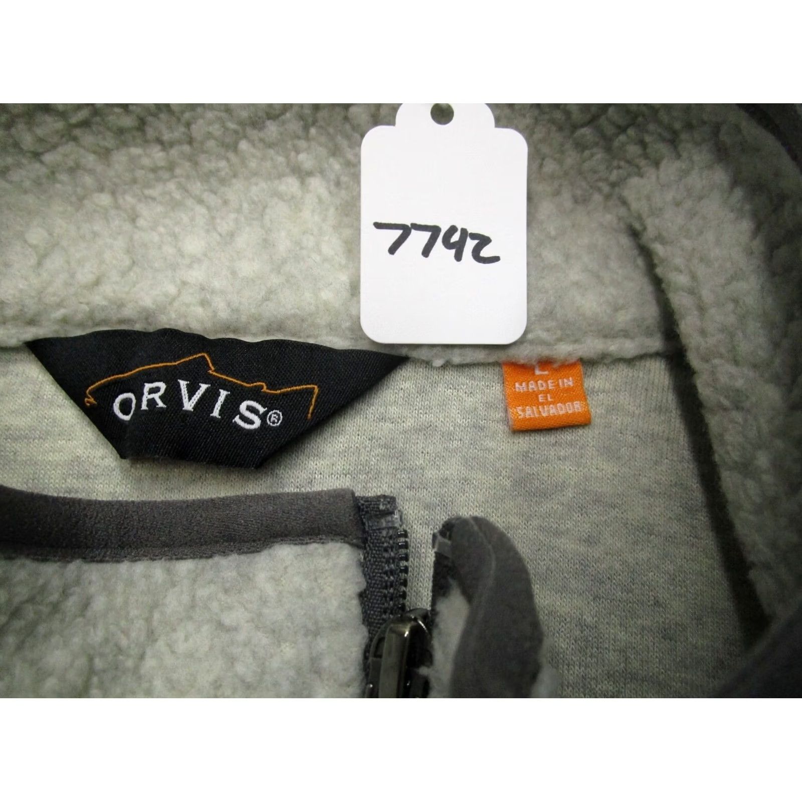 Orvis Orvis Vest Men Large Gray Fleece Sherpa Full Zip Pockets Hiking Camping Trail Leather? Size US L / EU 52-54 / 3 - 8 Thumbnail