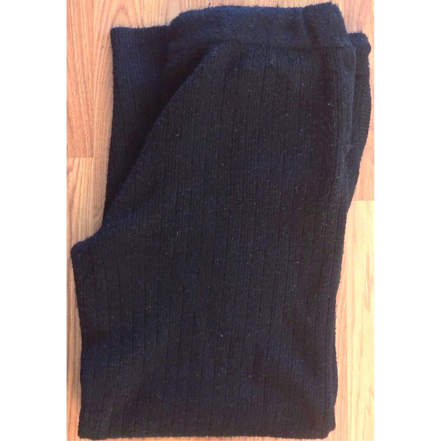 DKNY DKNY Women's Large Black Fuzzy Pajama Pants - Super Comfy! Size 32" / US 10 / IT 46 - 2 Thumbnail