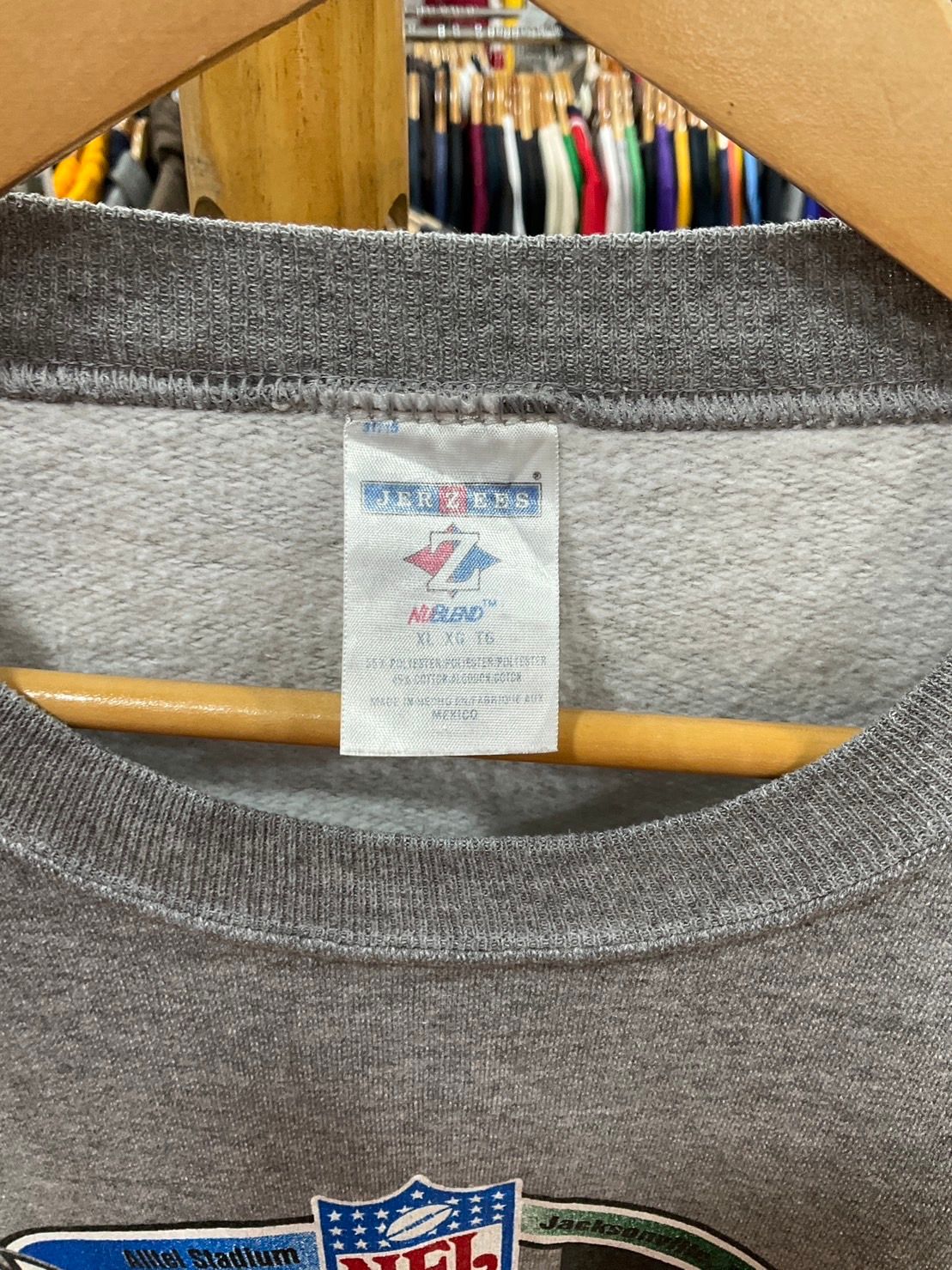 Vintage Vintage NFL Super Bowl xxxix Sweatshirt Size US XL / EU 56 / 4 - 3 Thumbnail